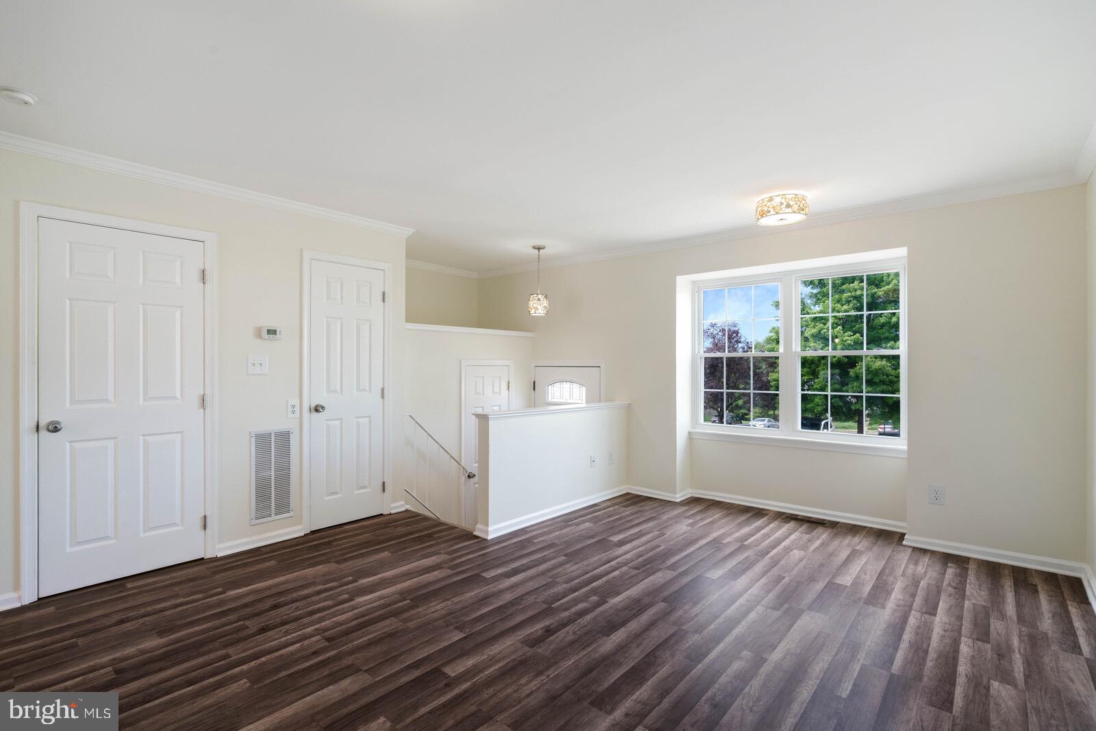 WINSLOW CHASE - Residential