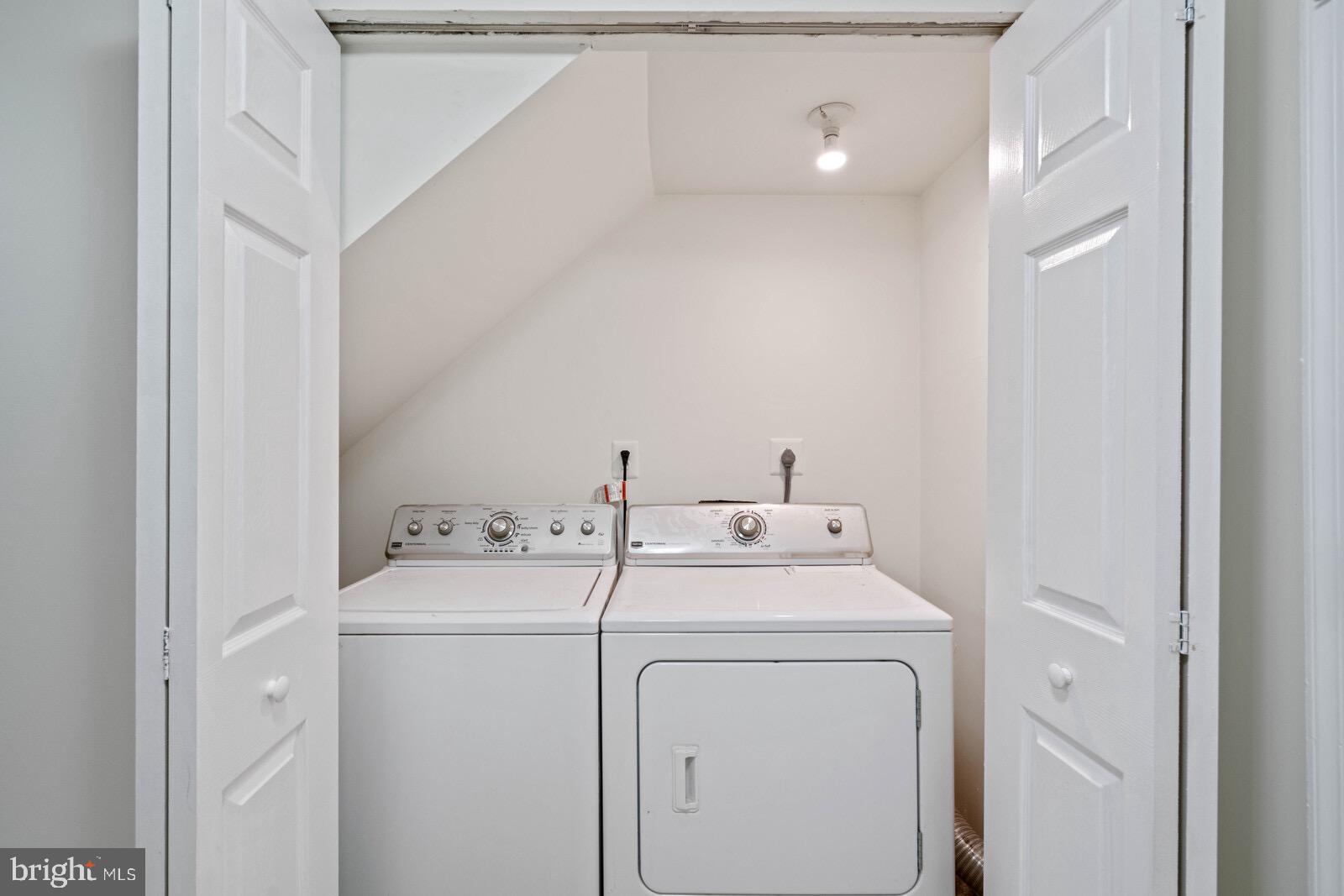 WINSLOW CHASE - Residential