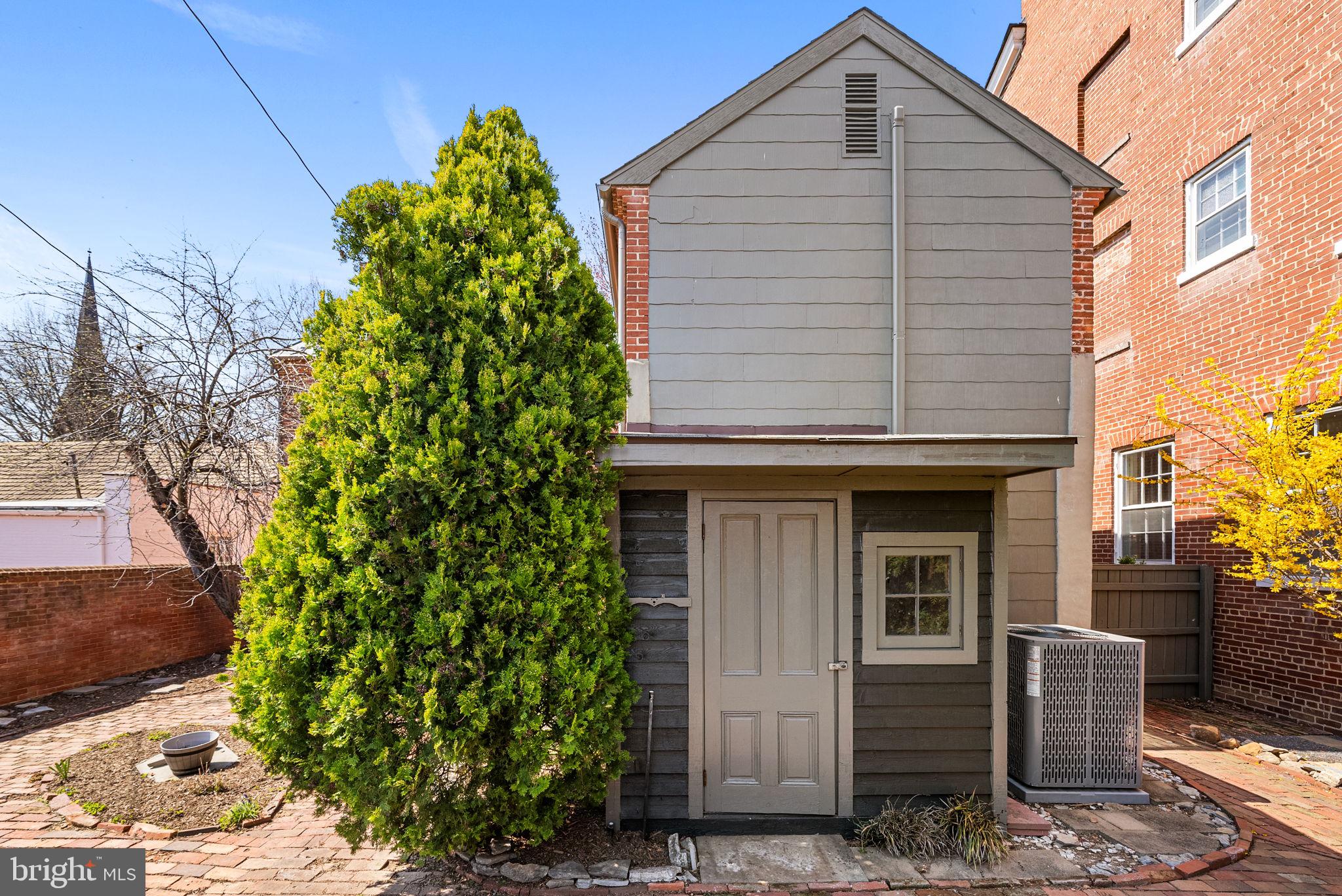 DOWNTOWN FREDERICK - Residential