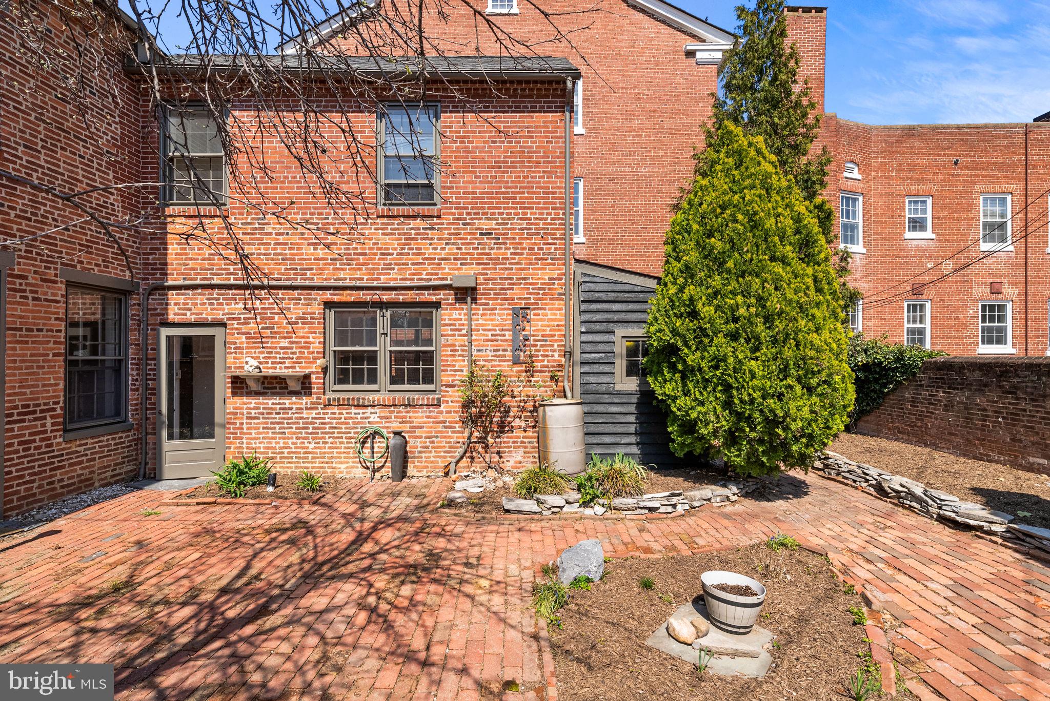 DOWNTOWN FREDERICK - Residential