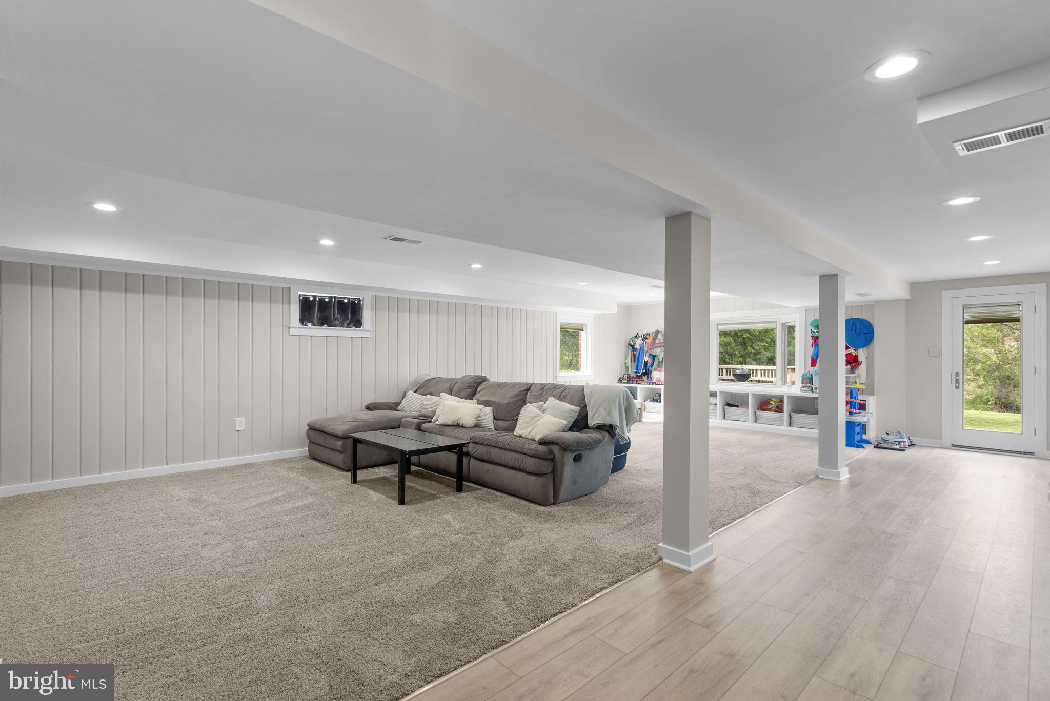 HOMESTEAD ESTATES - Residential