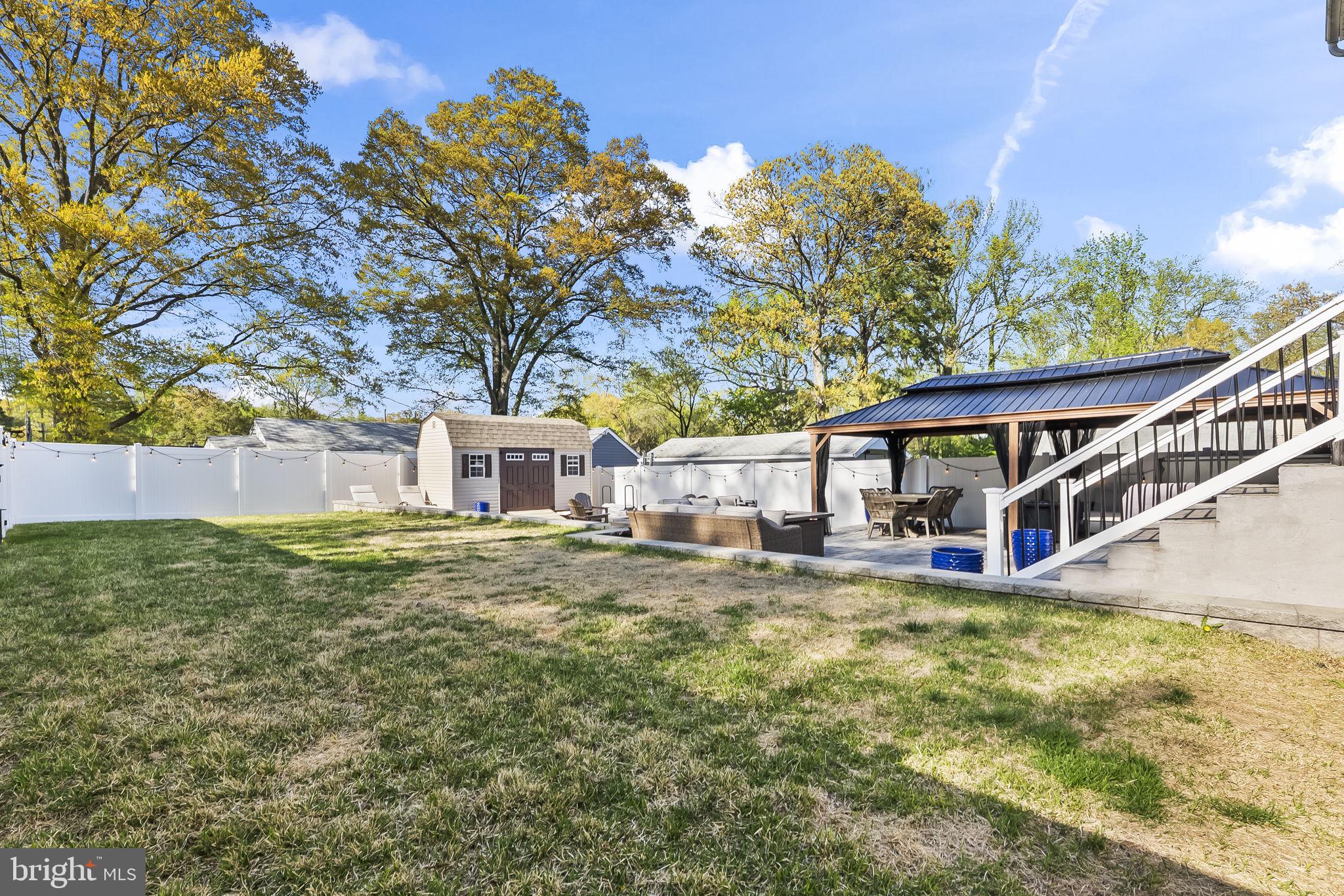 VENICE ON THE BAY - Residential