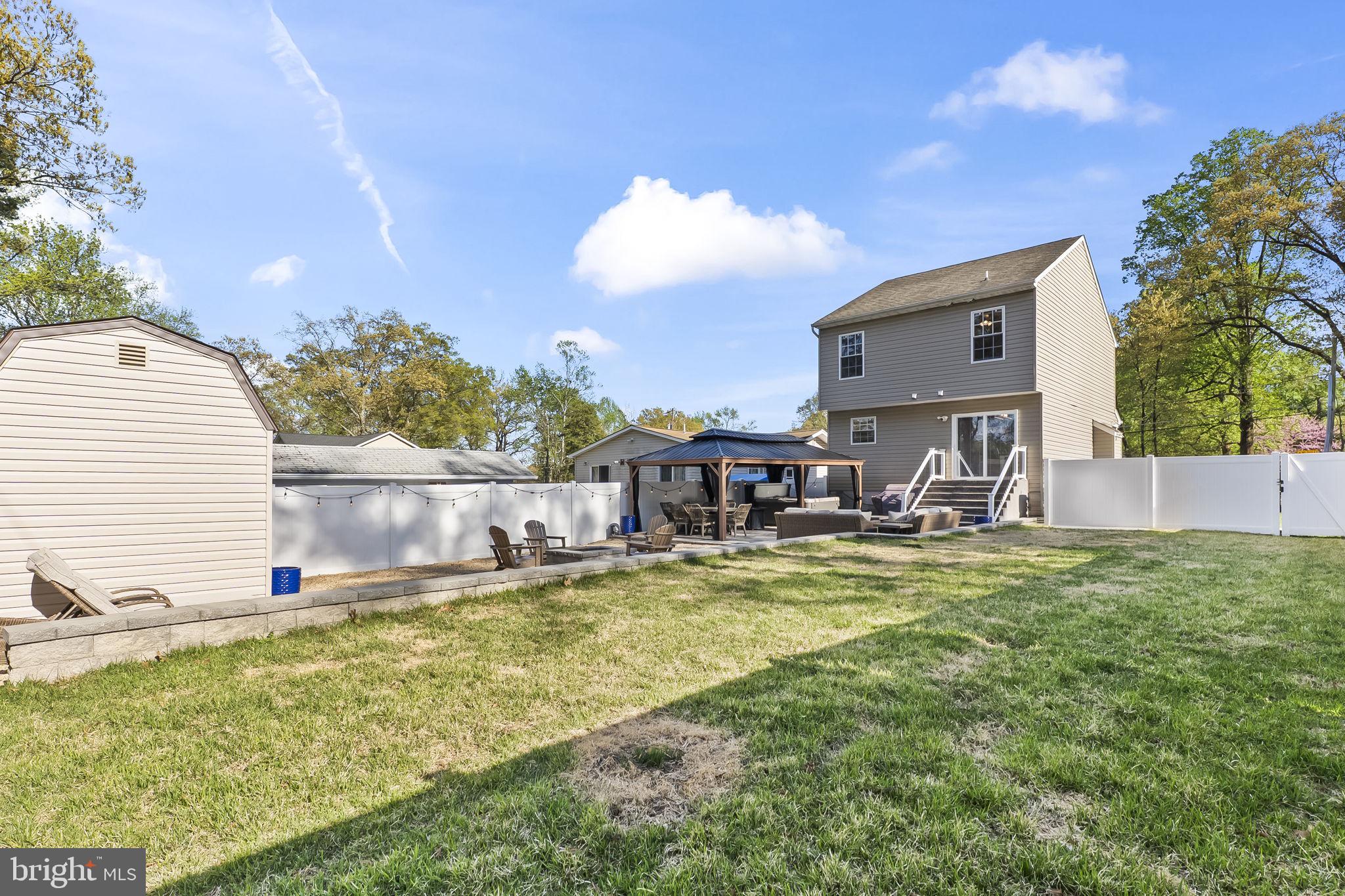 VENICE ON THE BAY - Residential