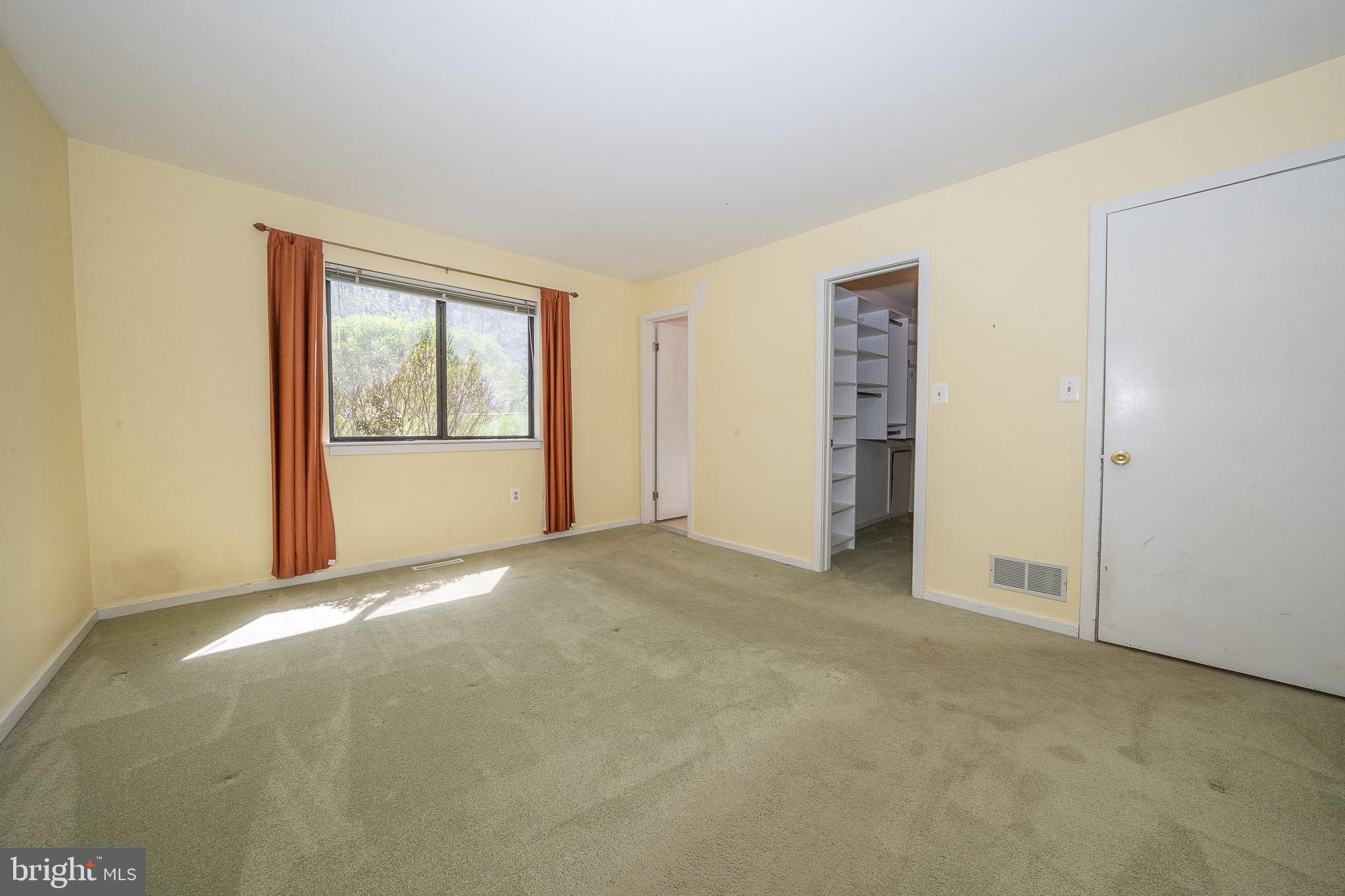 LYNETREE - Residential