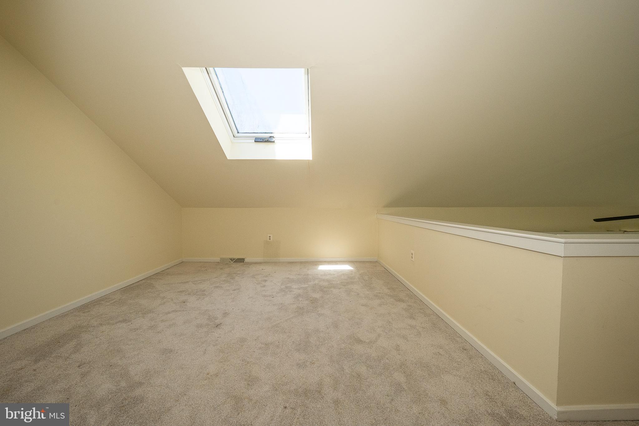 LYNETREE - Residential