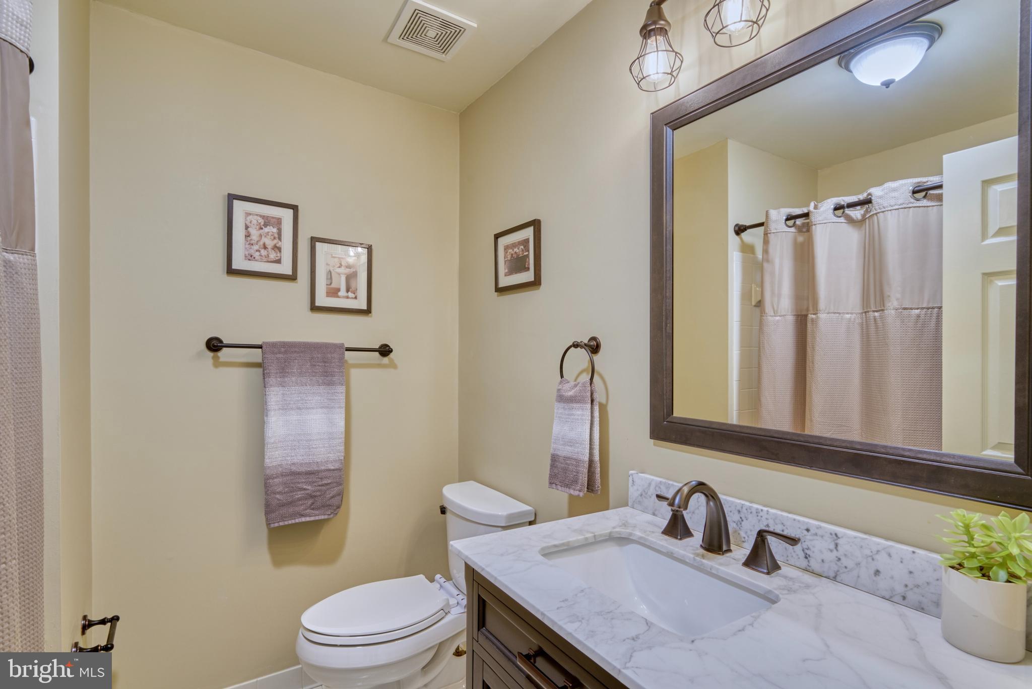 FRANKLIN GLEN - Residential