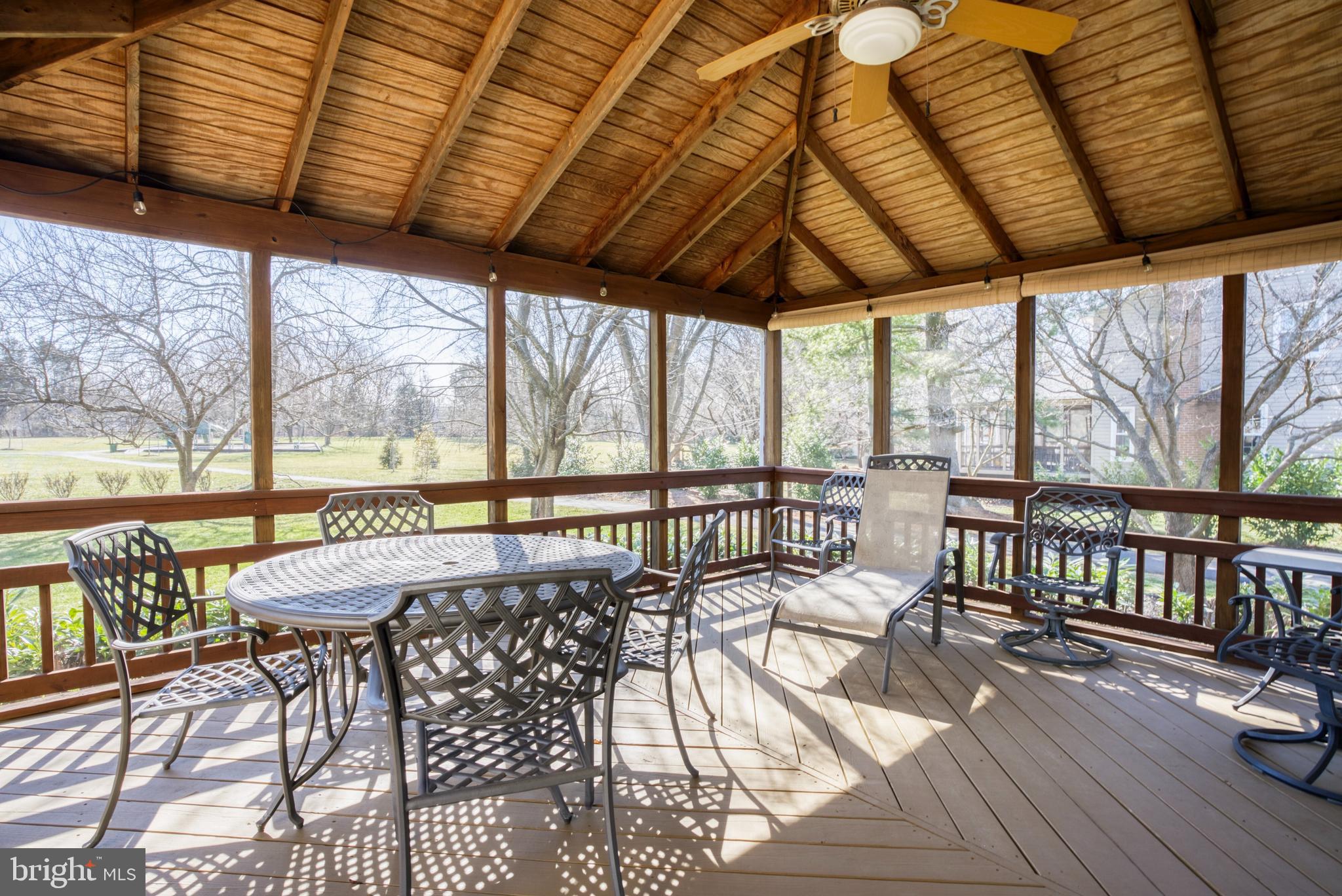 FRANKLIN GLEN - Residential