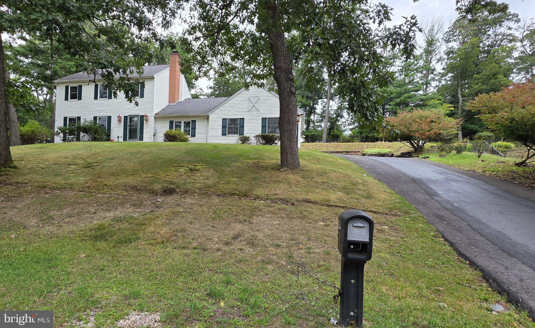 909 GROWDEN TERRACE