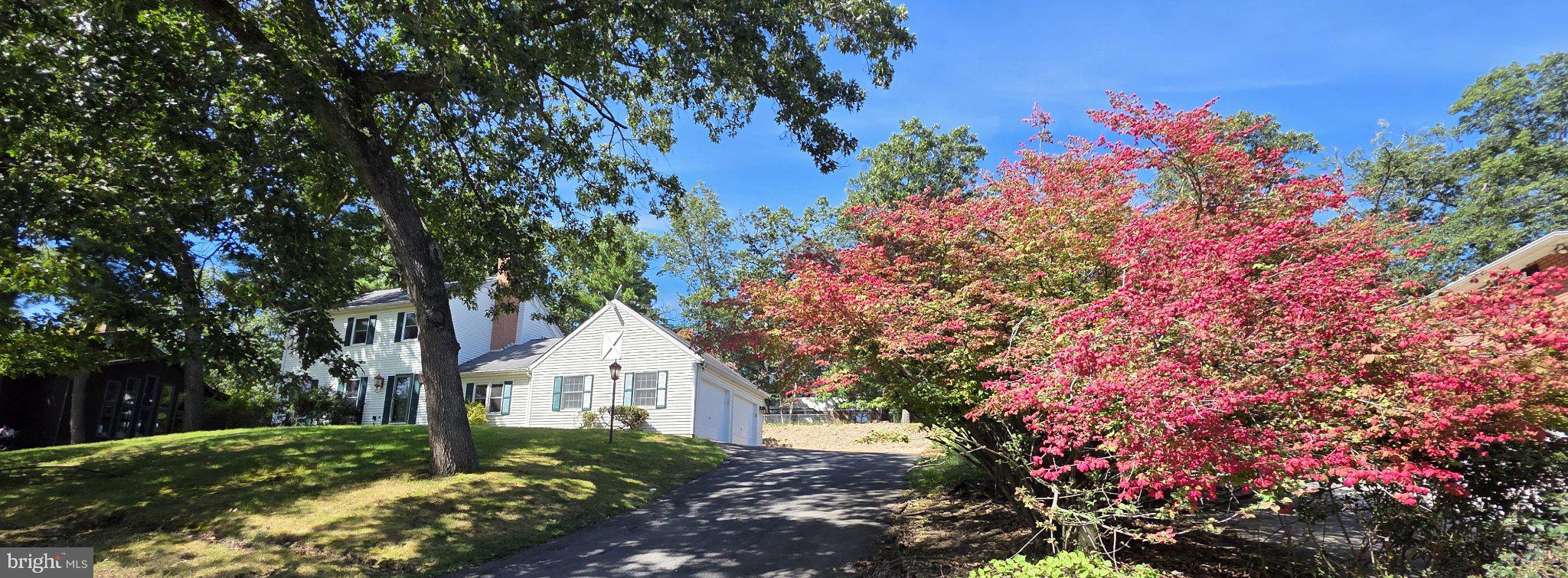 909 GROWDEN TERRACE