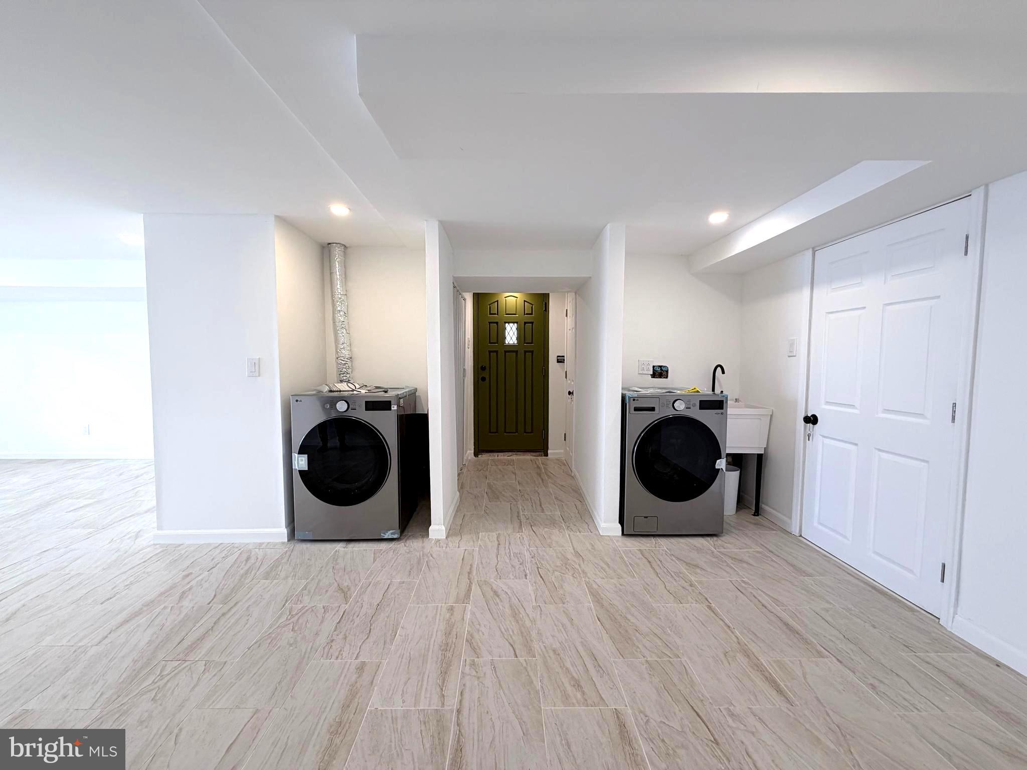 BUSTLETON - Residential