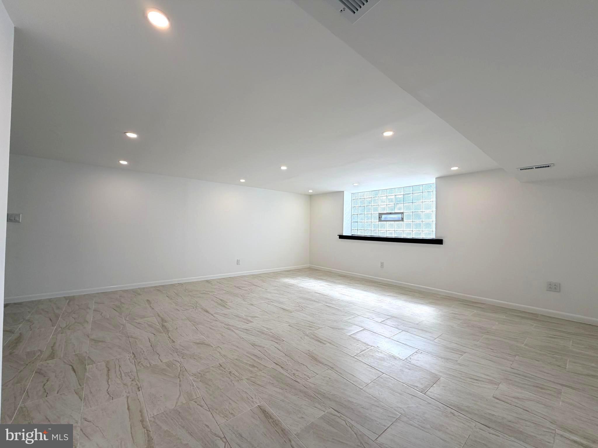 BUSTLETON - Residential