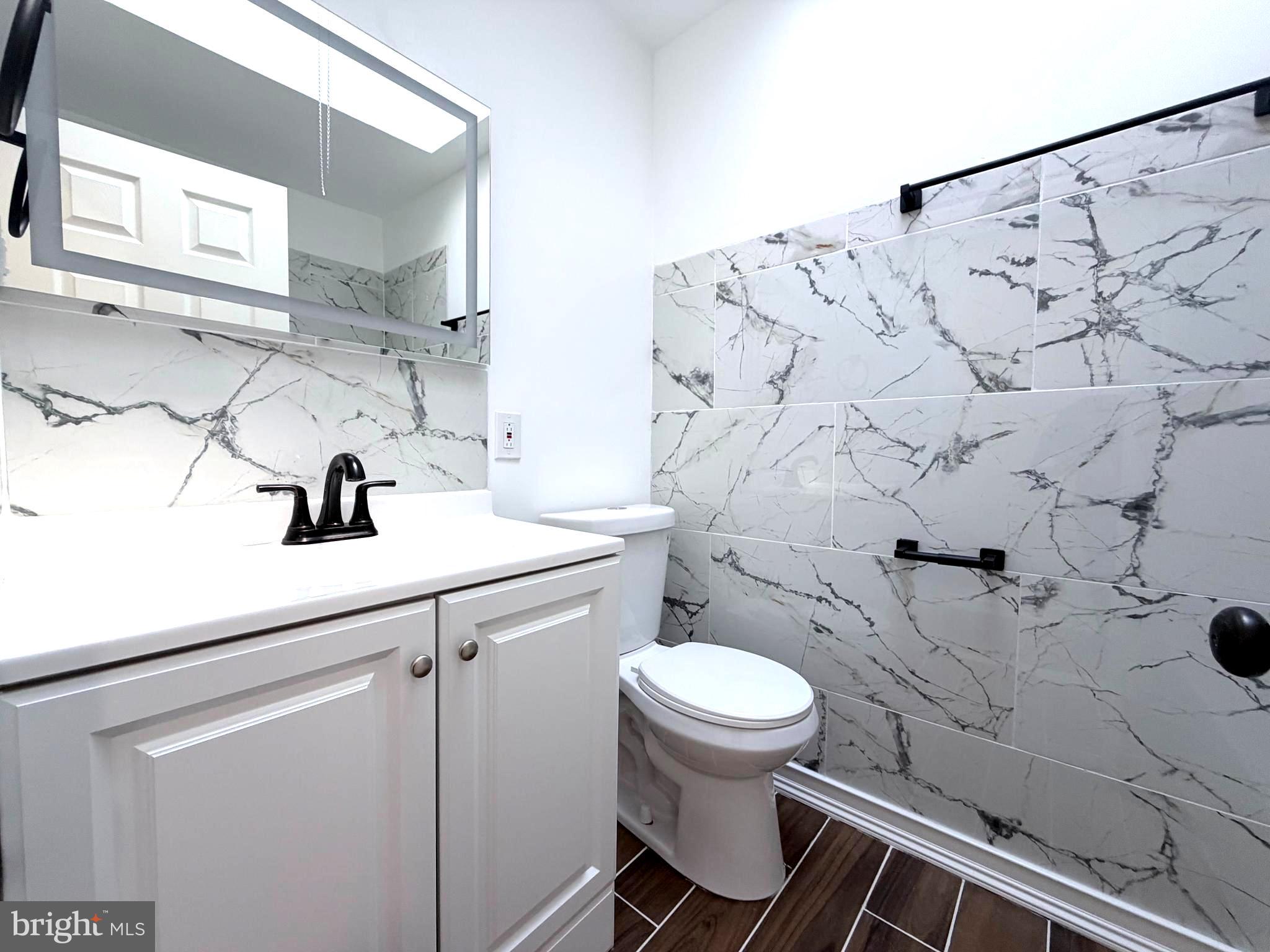 BUSTLETON - Residential