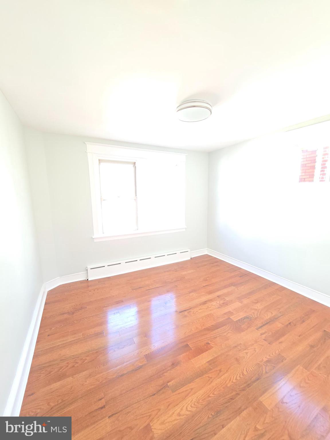 LAWNCREST - Residential