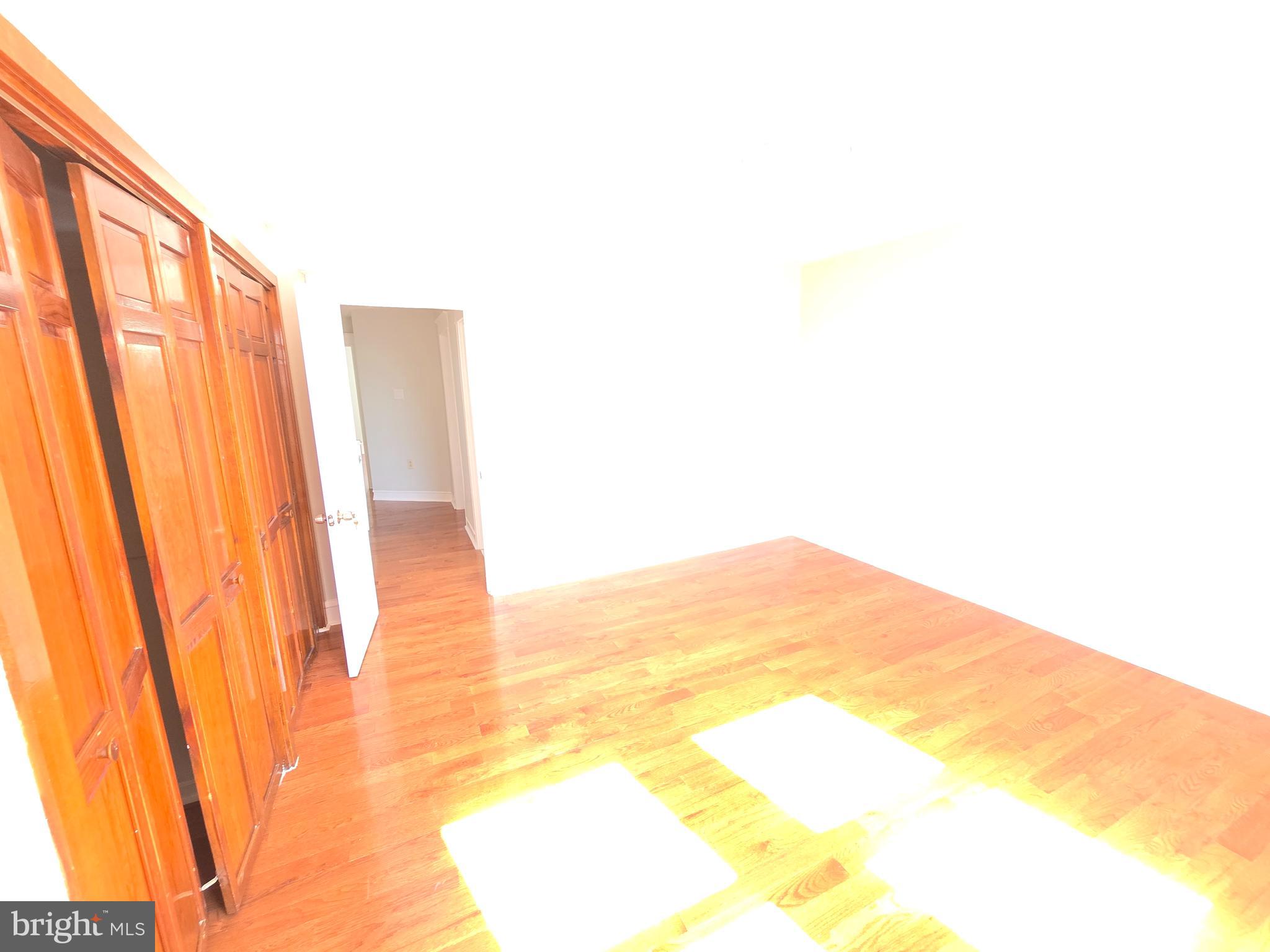 LAWNCREST - Residential