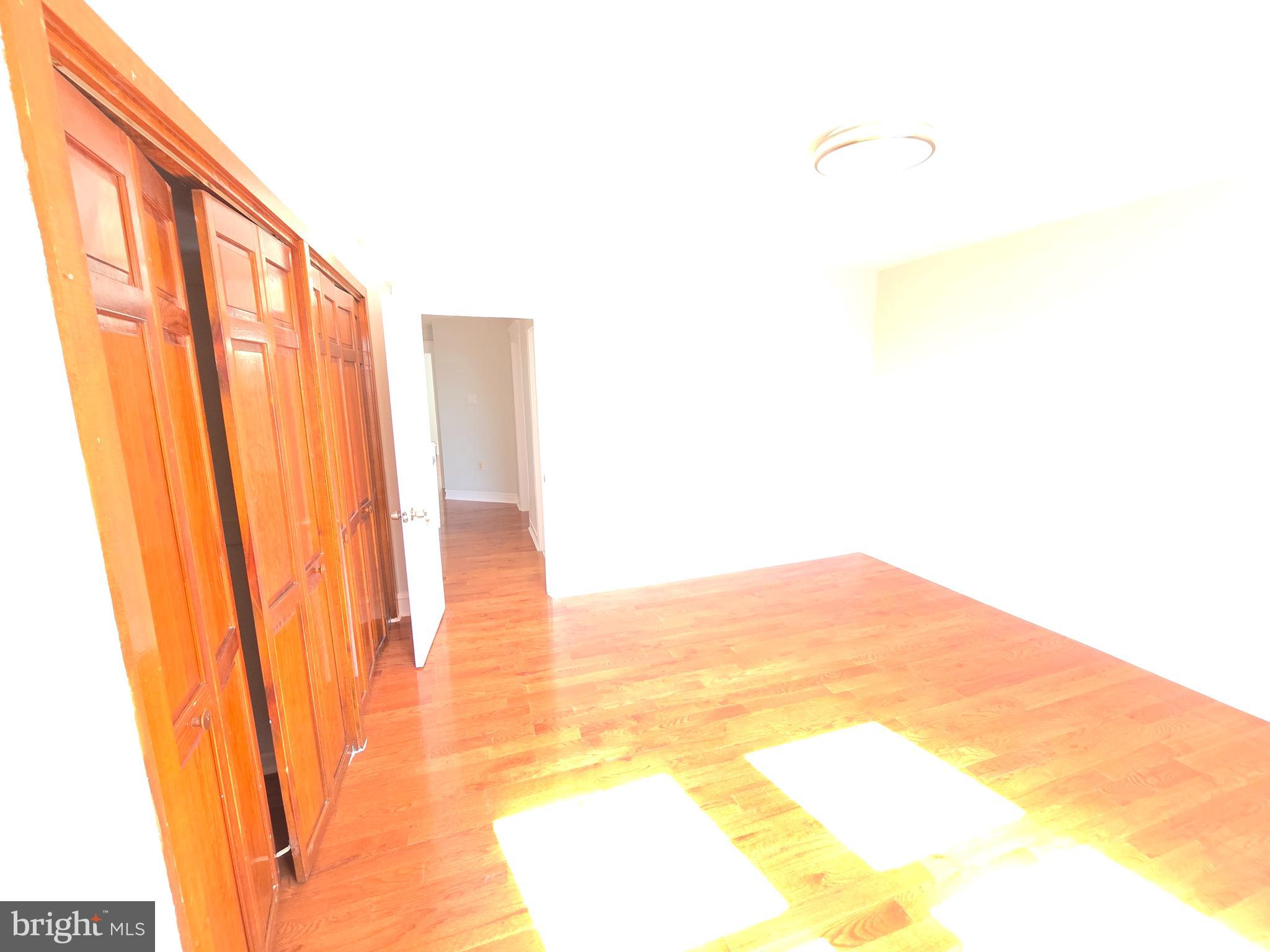 LAWNCREST - Residential