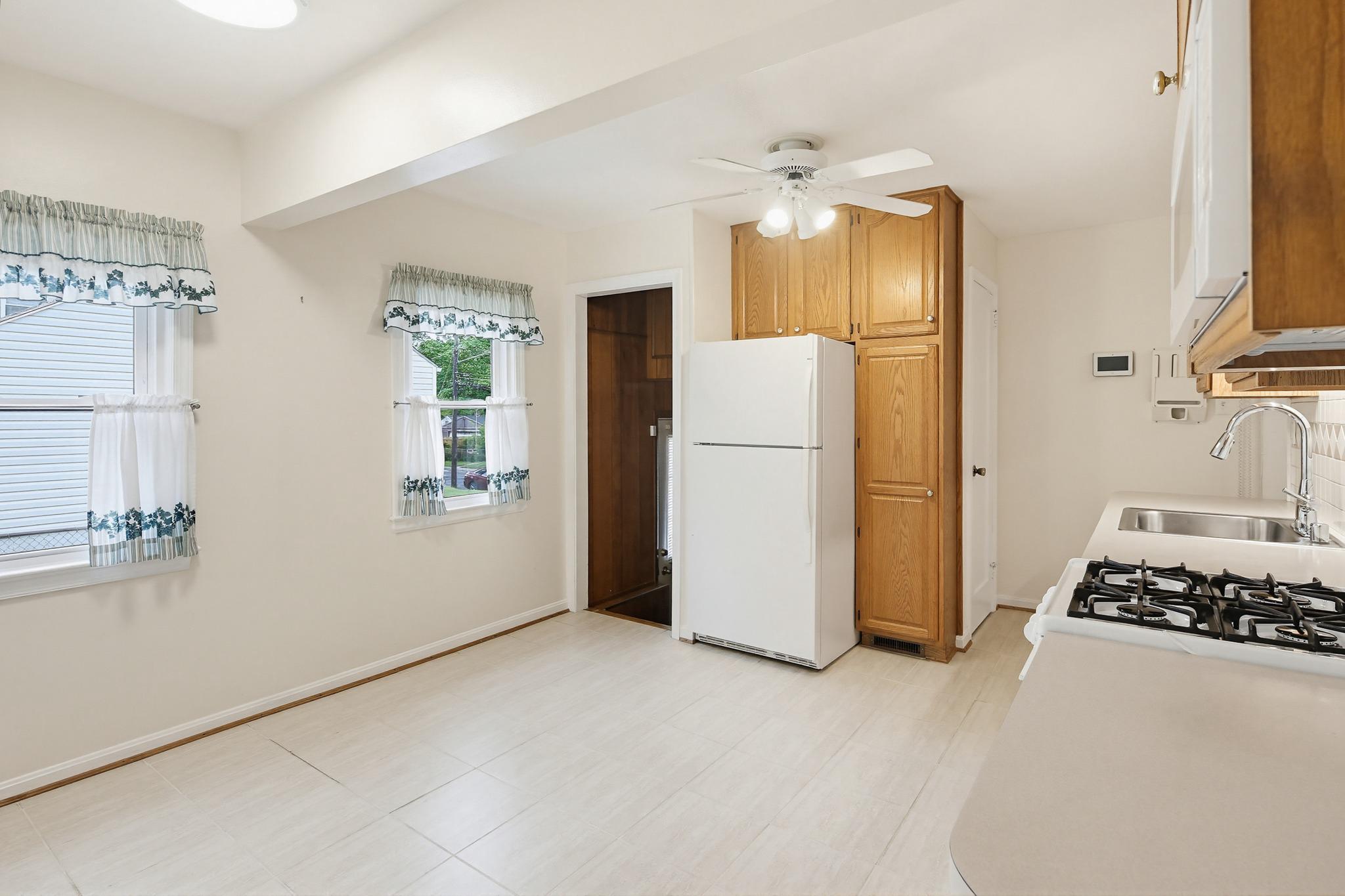 VEIRS MILL VILLAGE - Residential