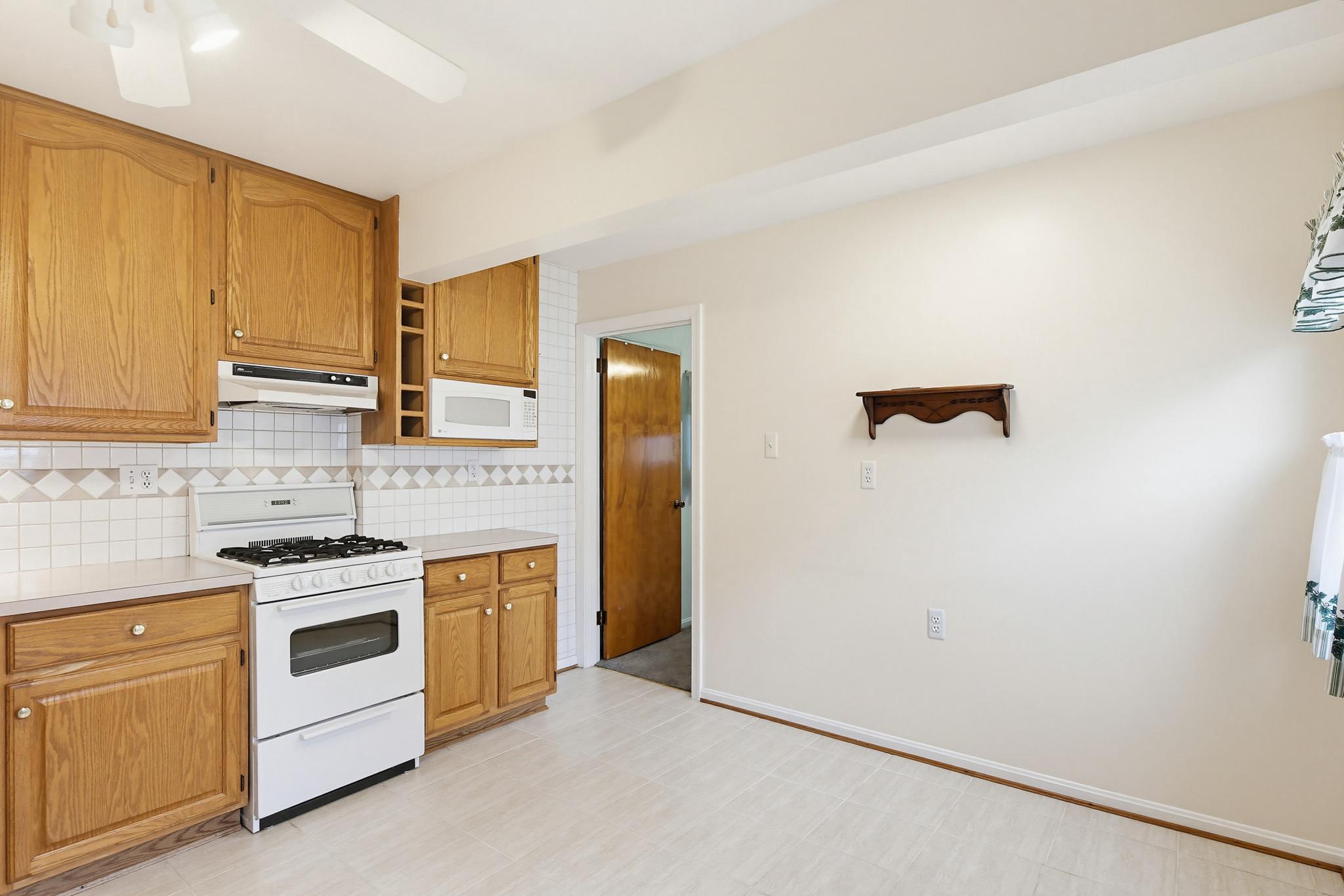 VEIRS MILL VILLAGE - Residential