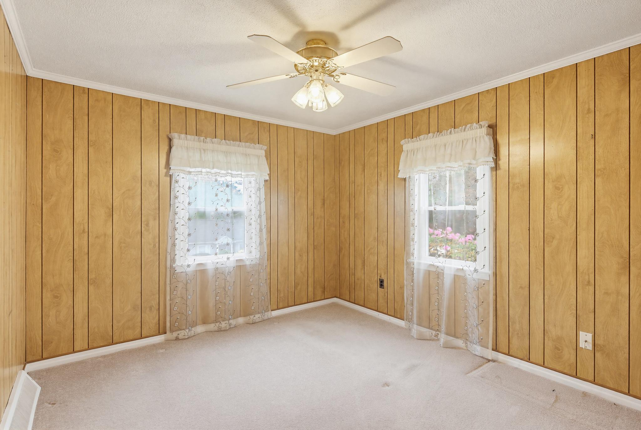 VEIRS MILL VILLAGE - Residential