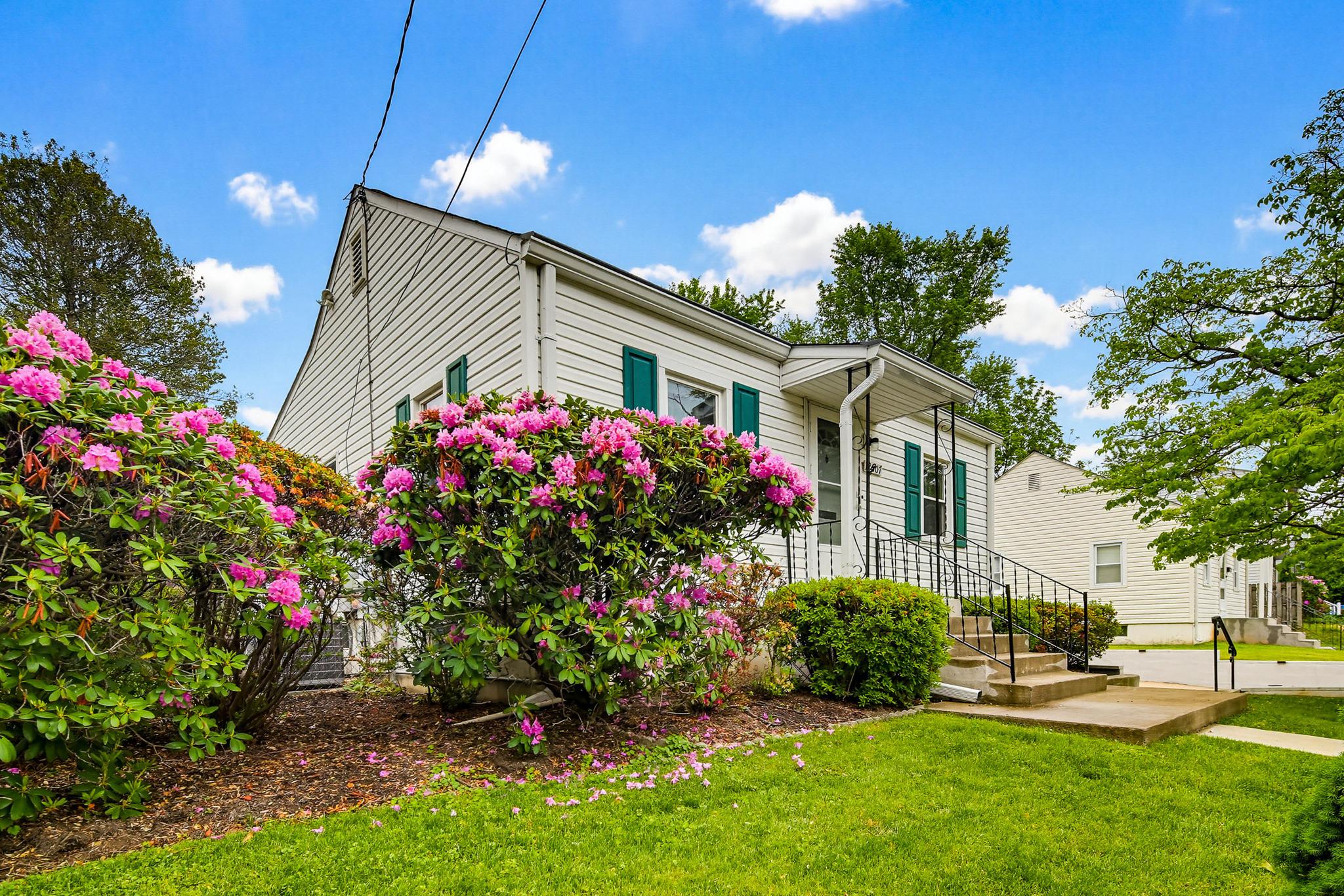 VEIRS MILL VILLAGE - Residential