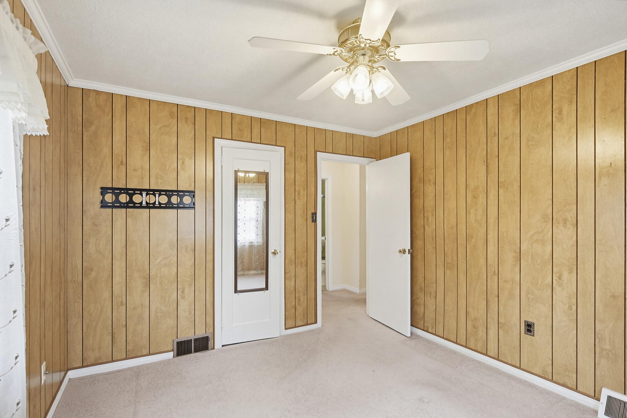 VEIRS MILL VILLAGE - Residential