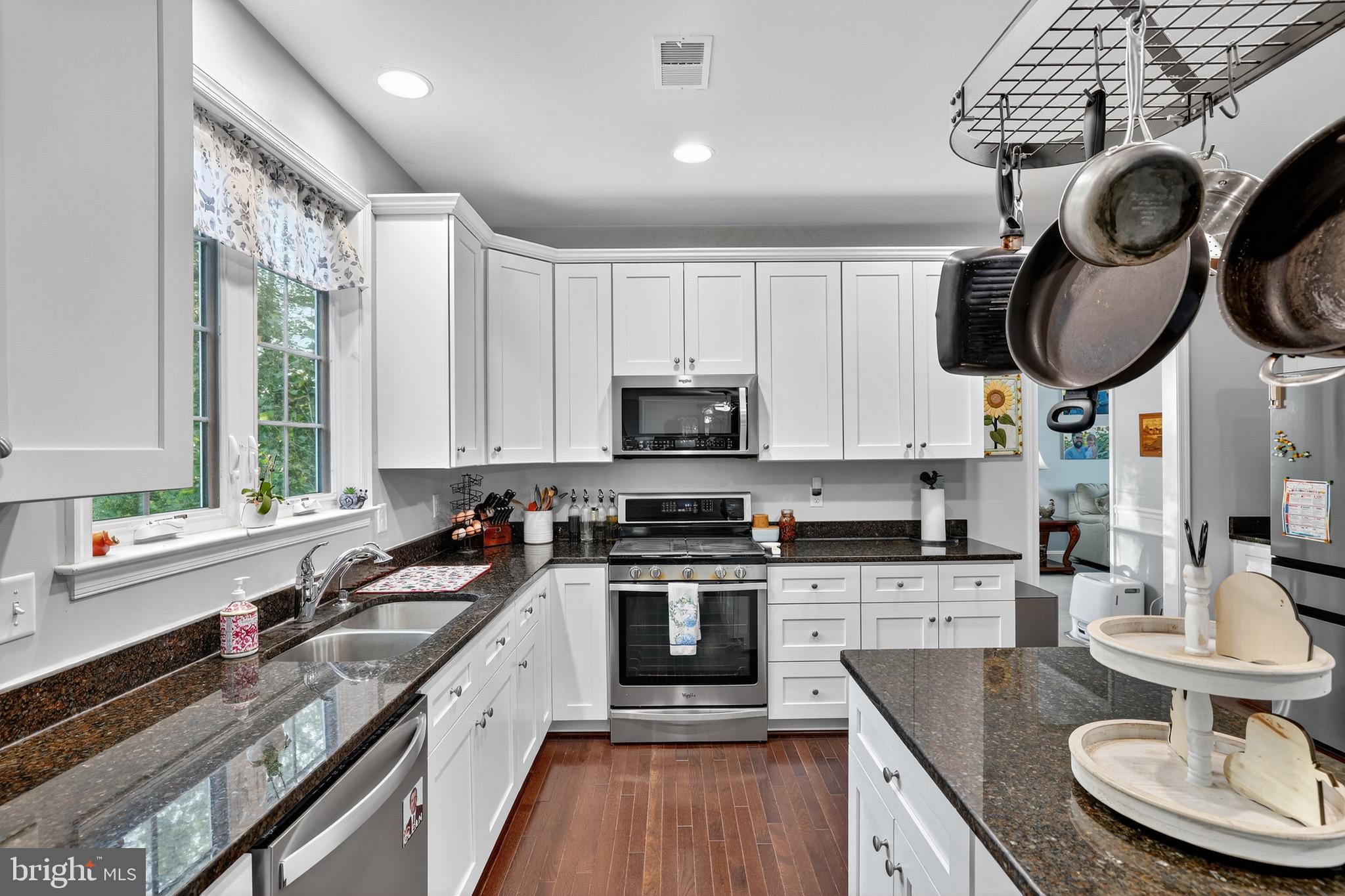 CAMP GEARY ESTATES - Residential