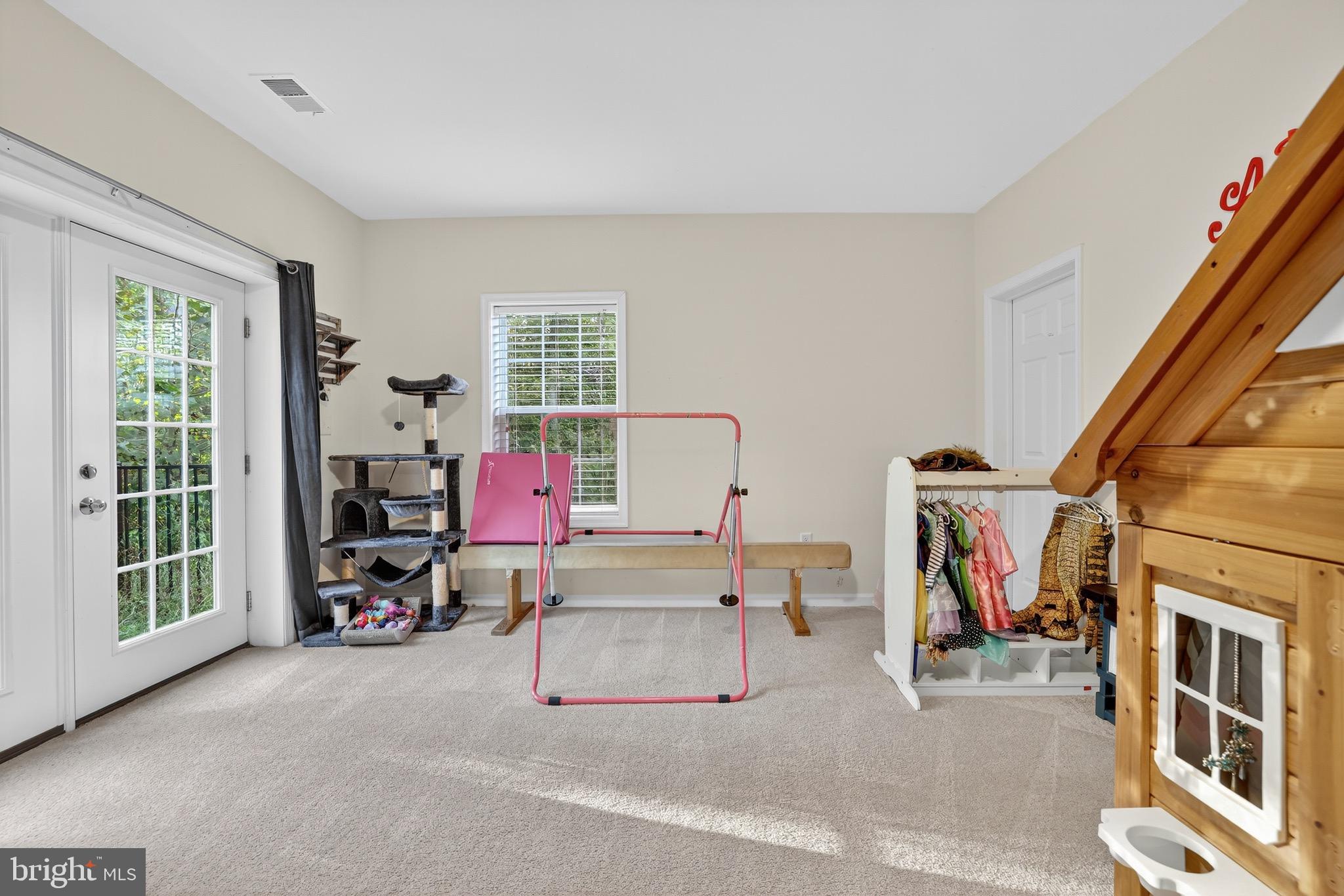 CAMP GEARY ESTATES - Residential