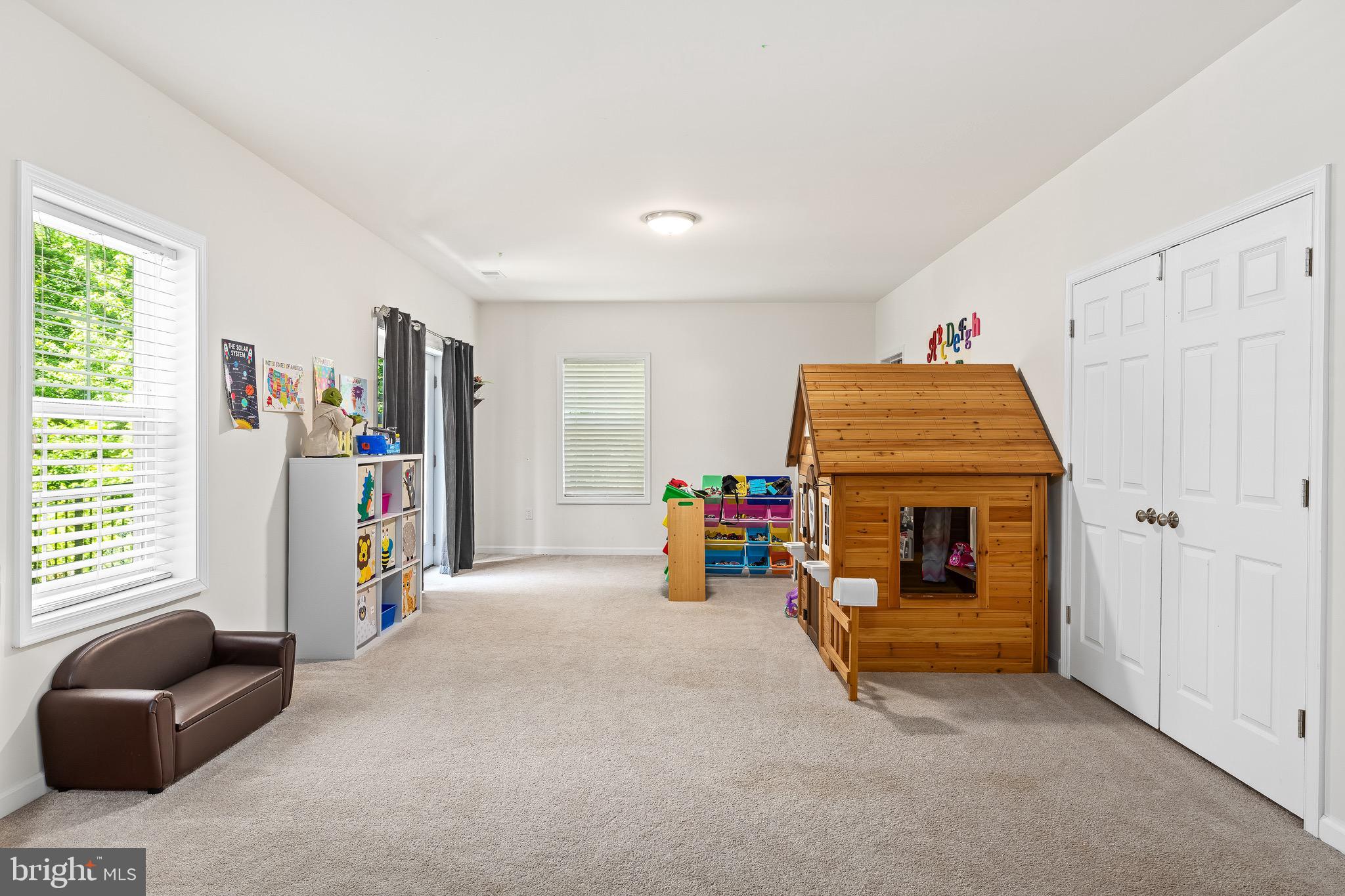 CAMP GEARY ESTATES - Residential