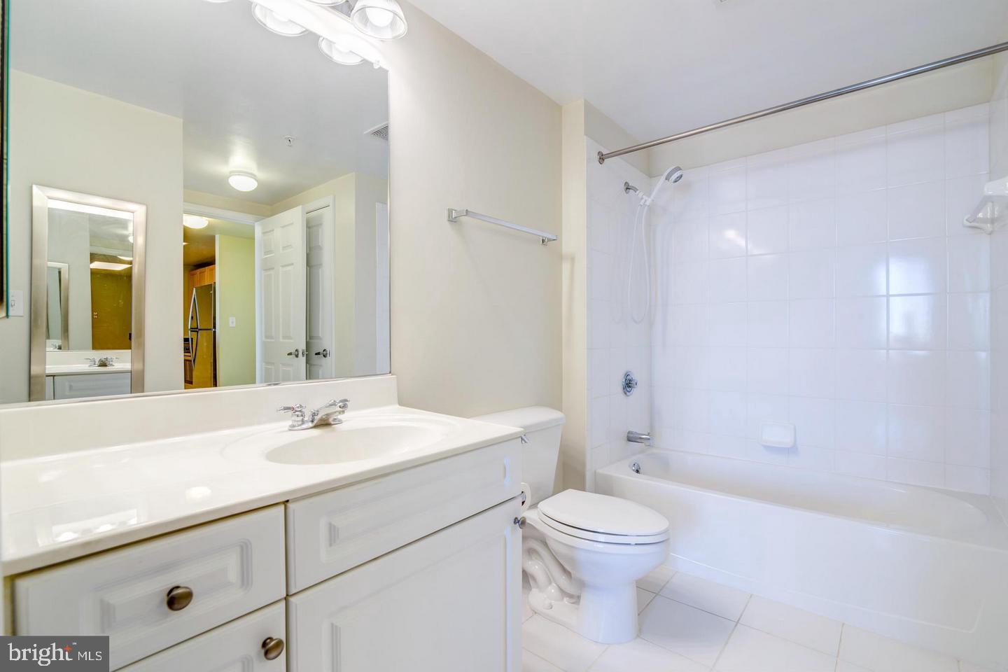 WILTON HOUSE - Residential Lease