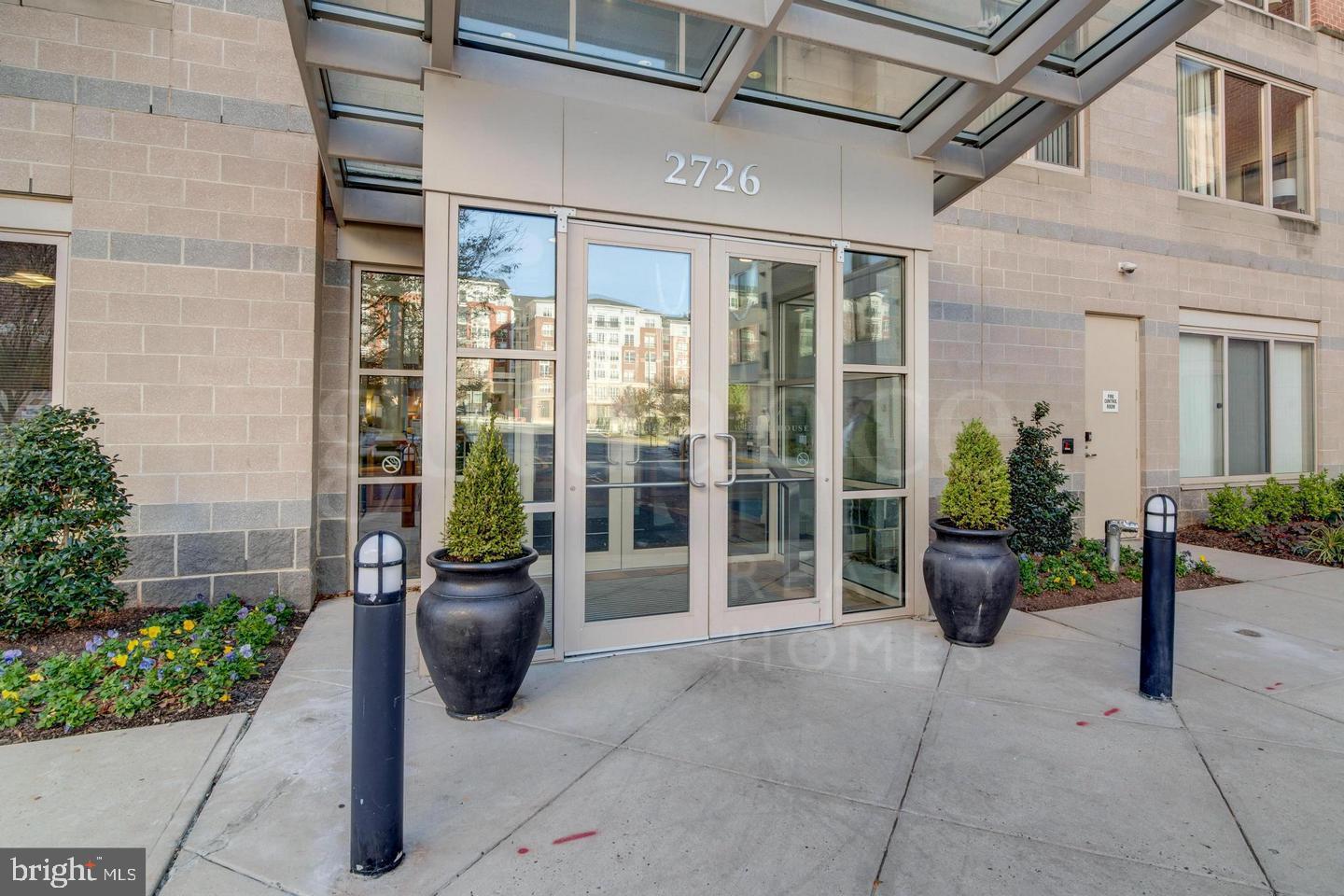 WILTON HOUSE - Residential Lease