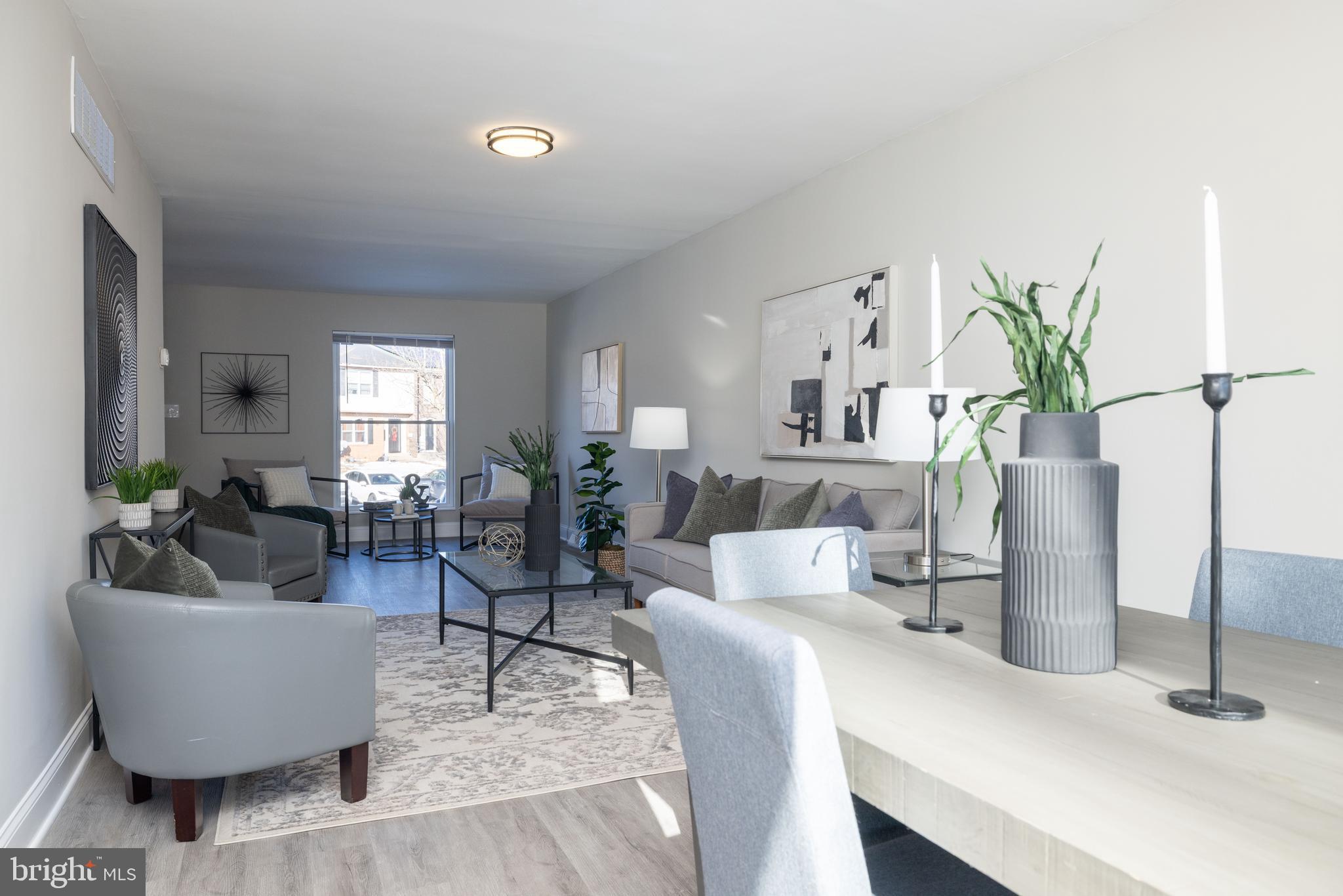 FOUR SEASONS - Residential