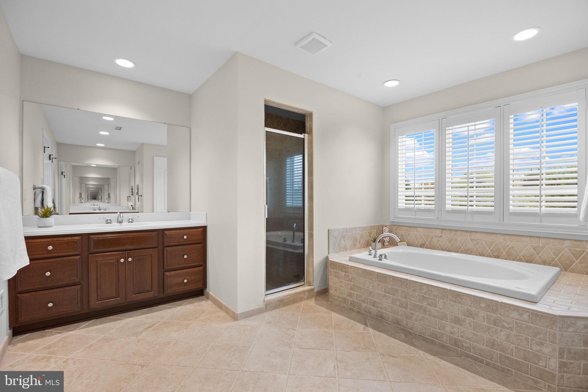 BELAMOUR - Residential