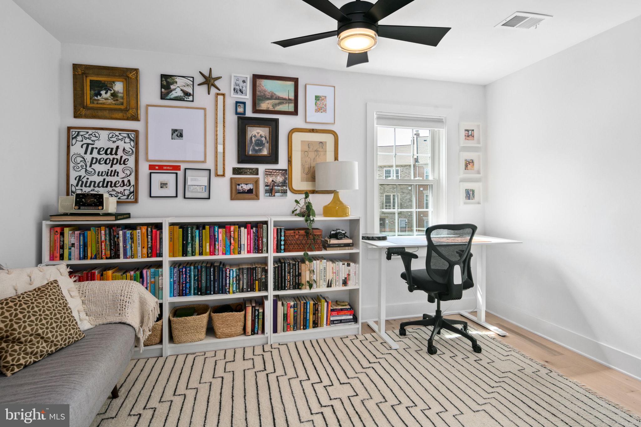 LAUREL MEWS - Residential