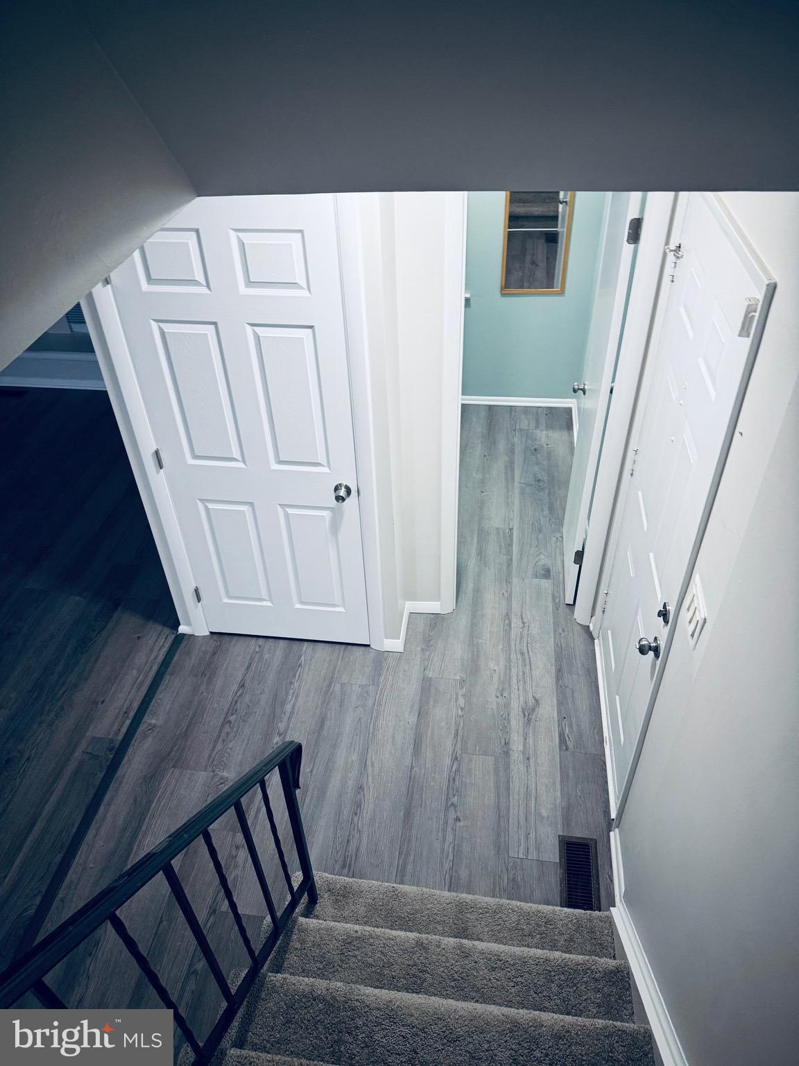 CROMWELL STATION - Residential Lease