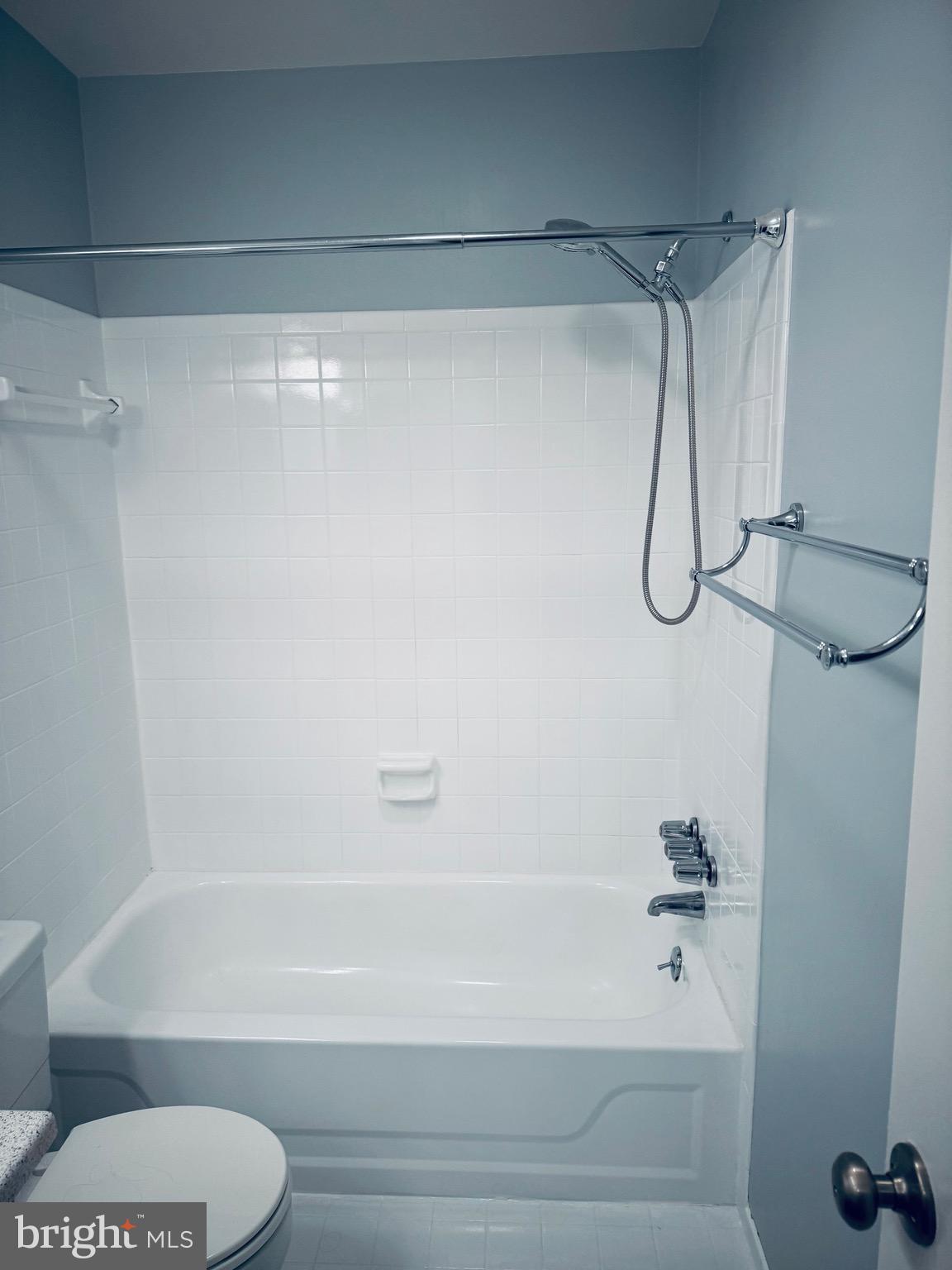 CROMWELL STATION - Residential Lease