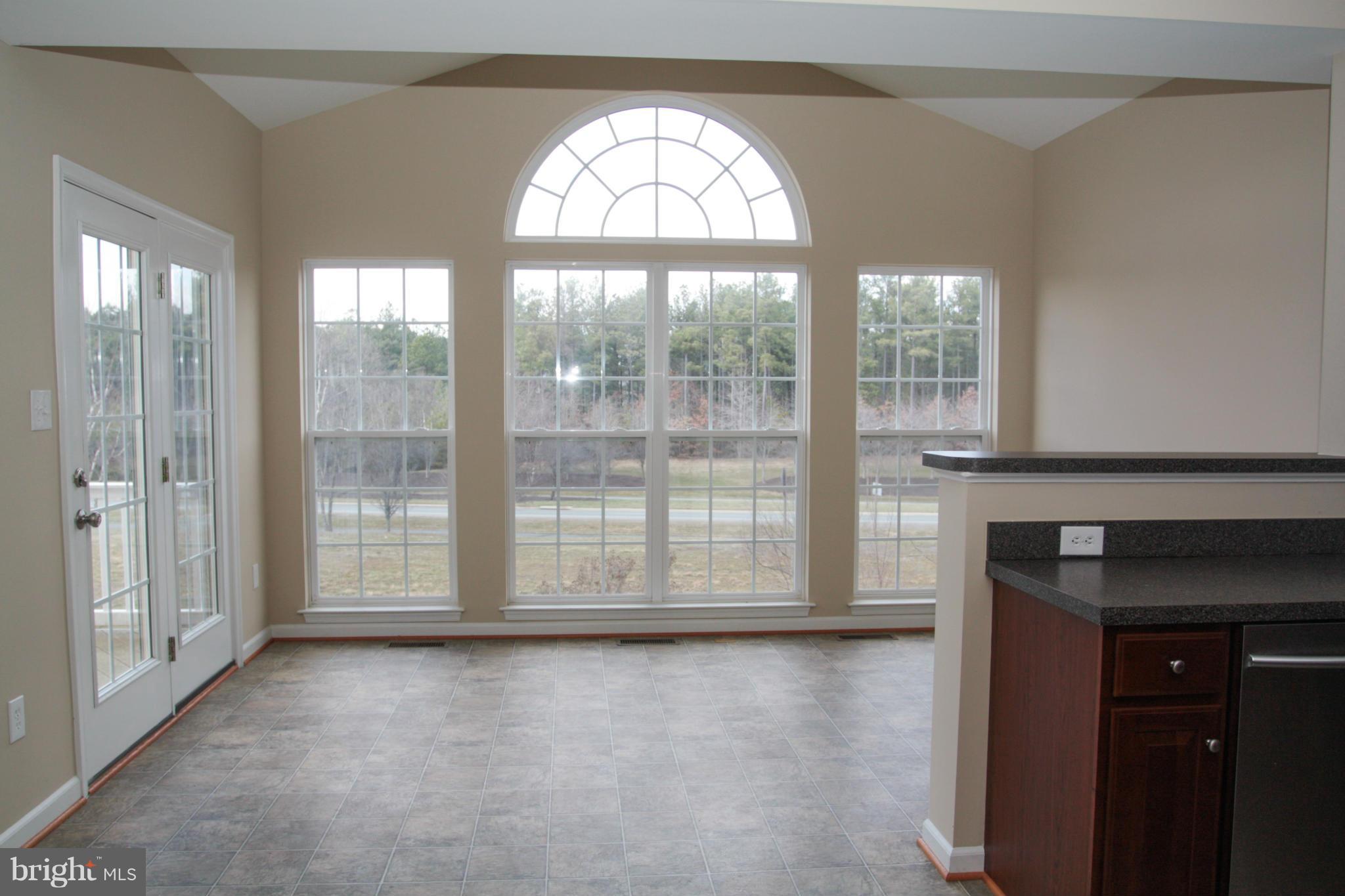 LEE'S PARKE - Residential Lease