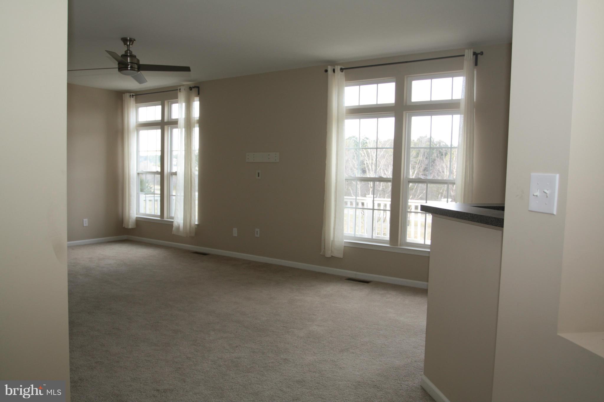 LEE'S PARKE - Residential Lease