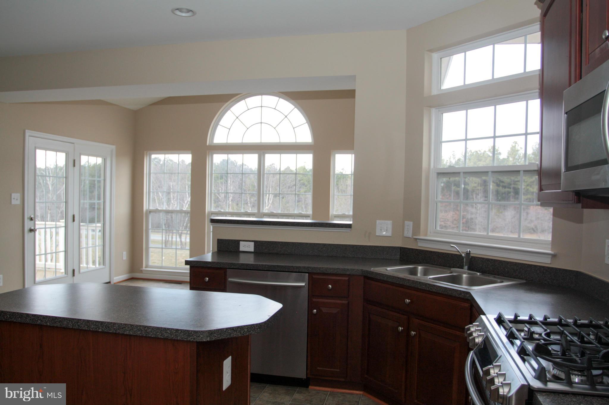 LEE'S PARKE - Residential Lease