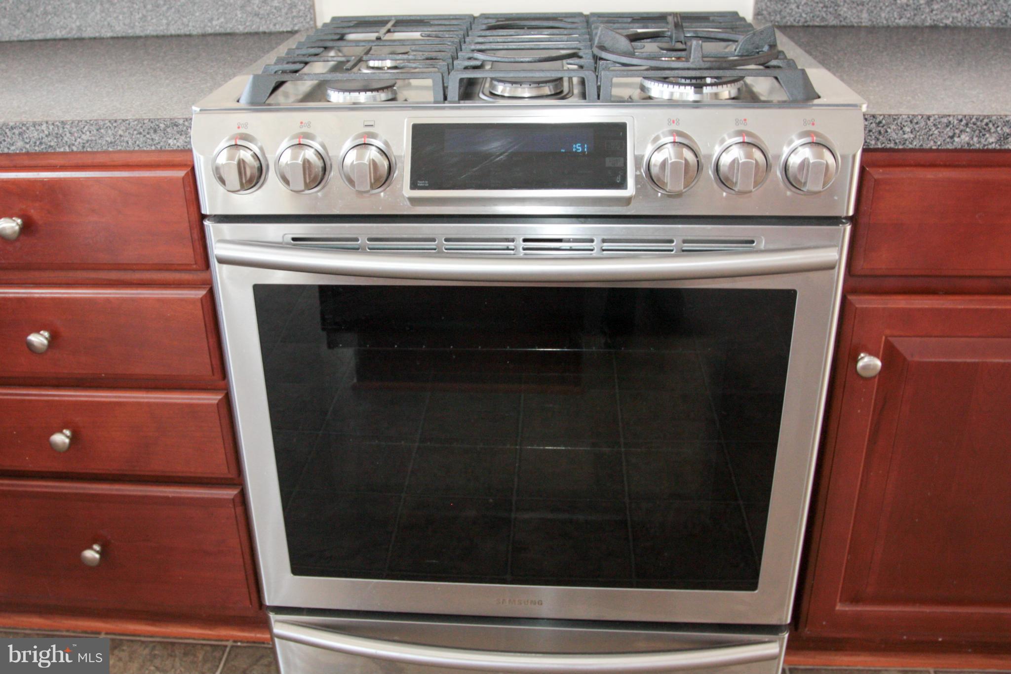 LEE'S PARKE - Residential Lease