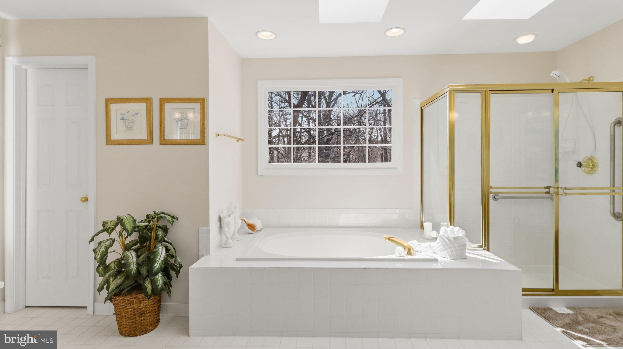 WESCOTT WOODS - Residential