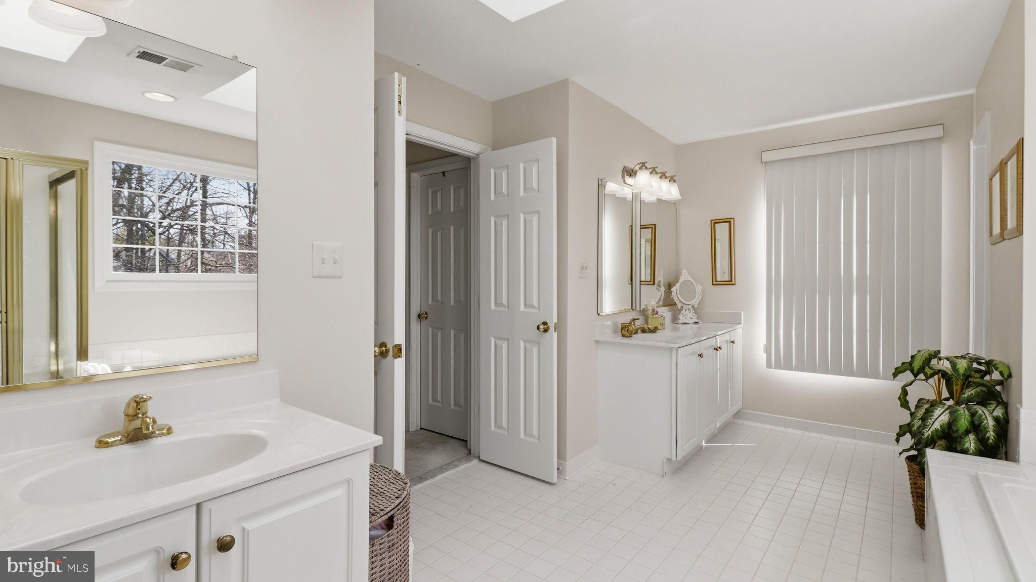 WESCOTT WOODS - Residential