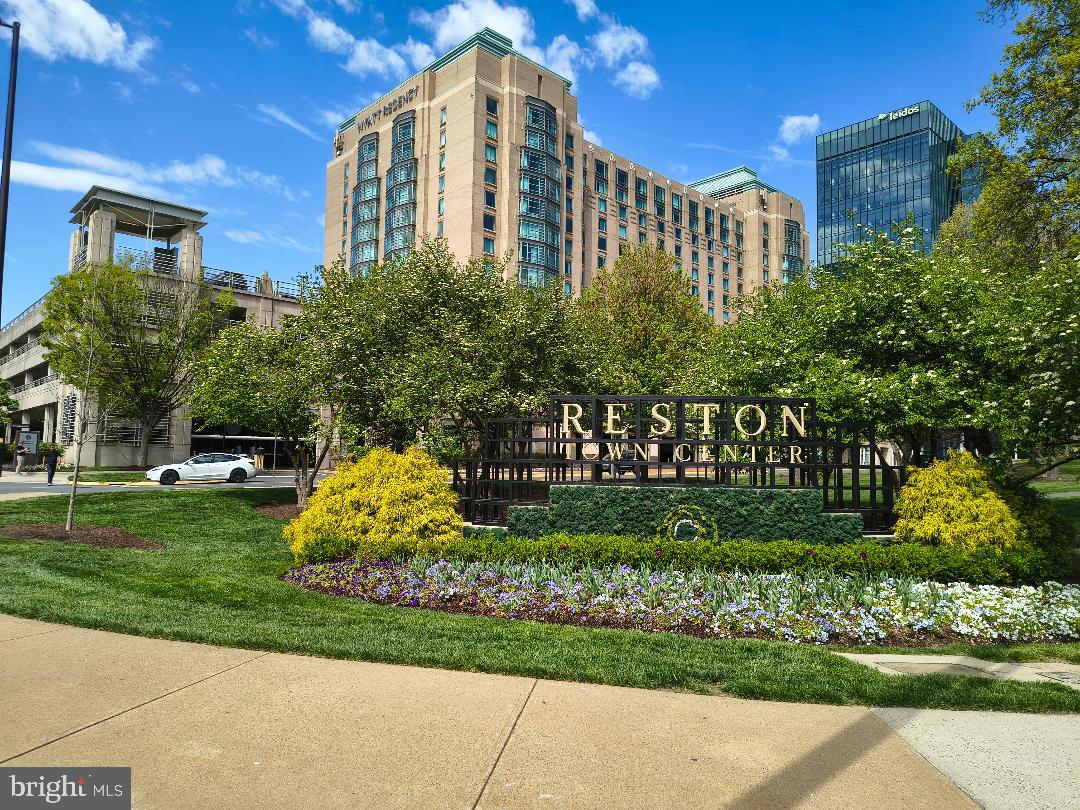 WESCOTT WOODS - Residential