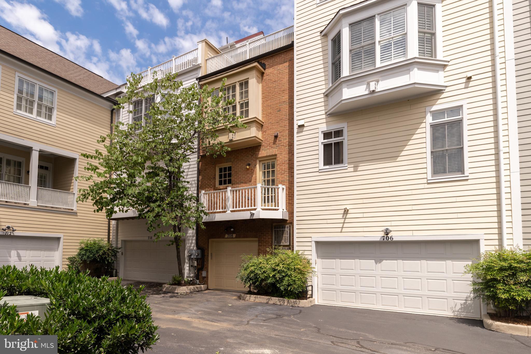 POTOMAC GREENS - Residential