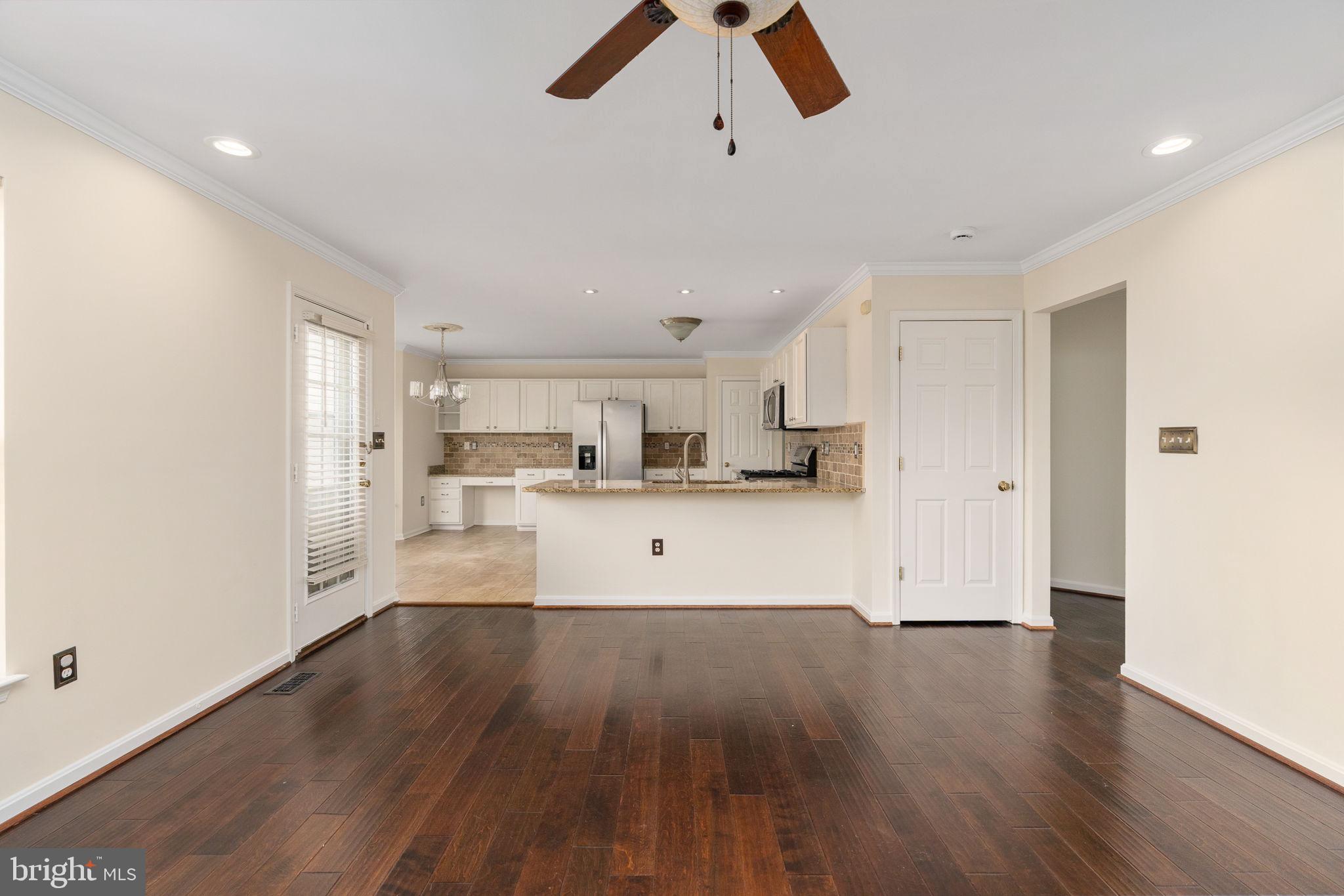 SALEM FIELDS - Residential