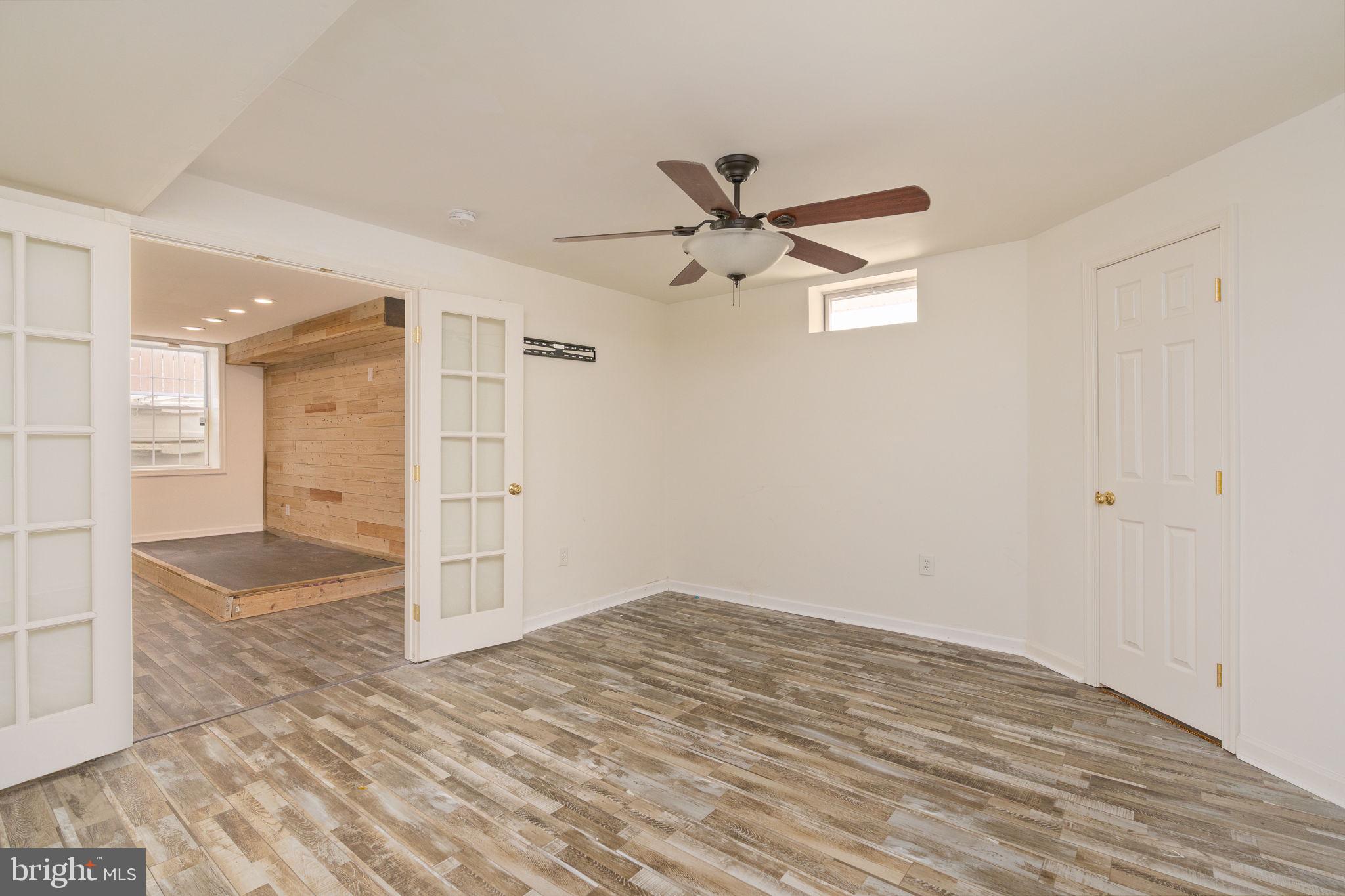 SALEM FIELDS - Residential