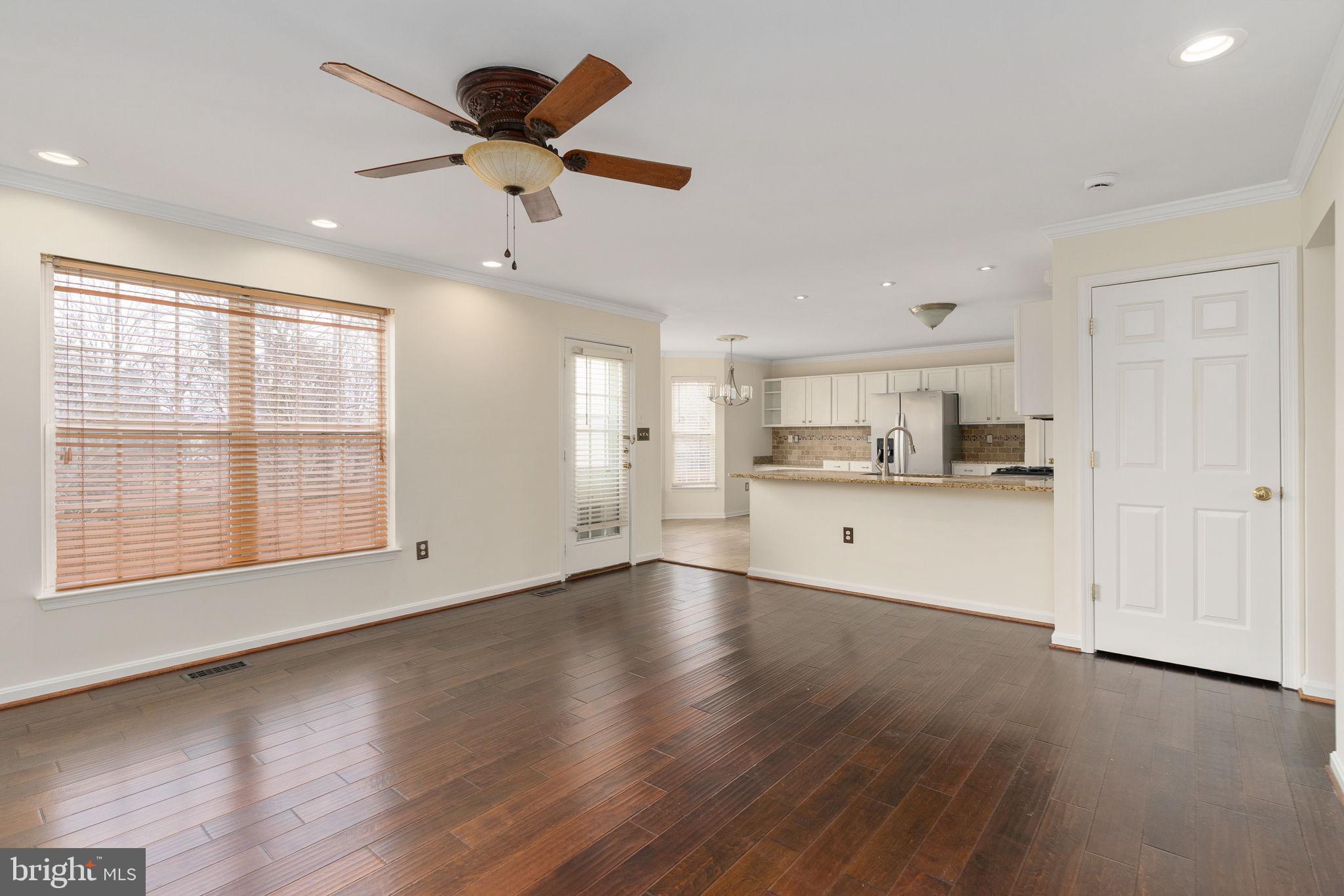 SALEM FIELDS - Residential