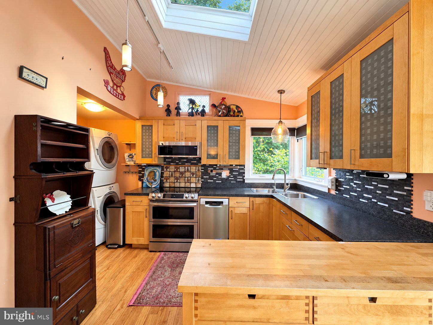 29 GARRETT AVENUE