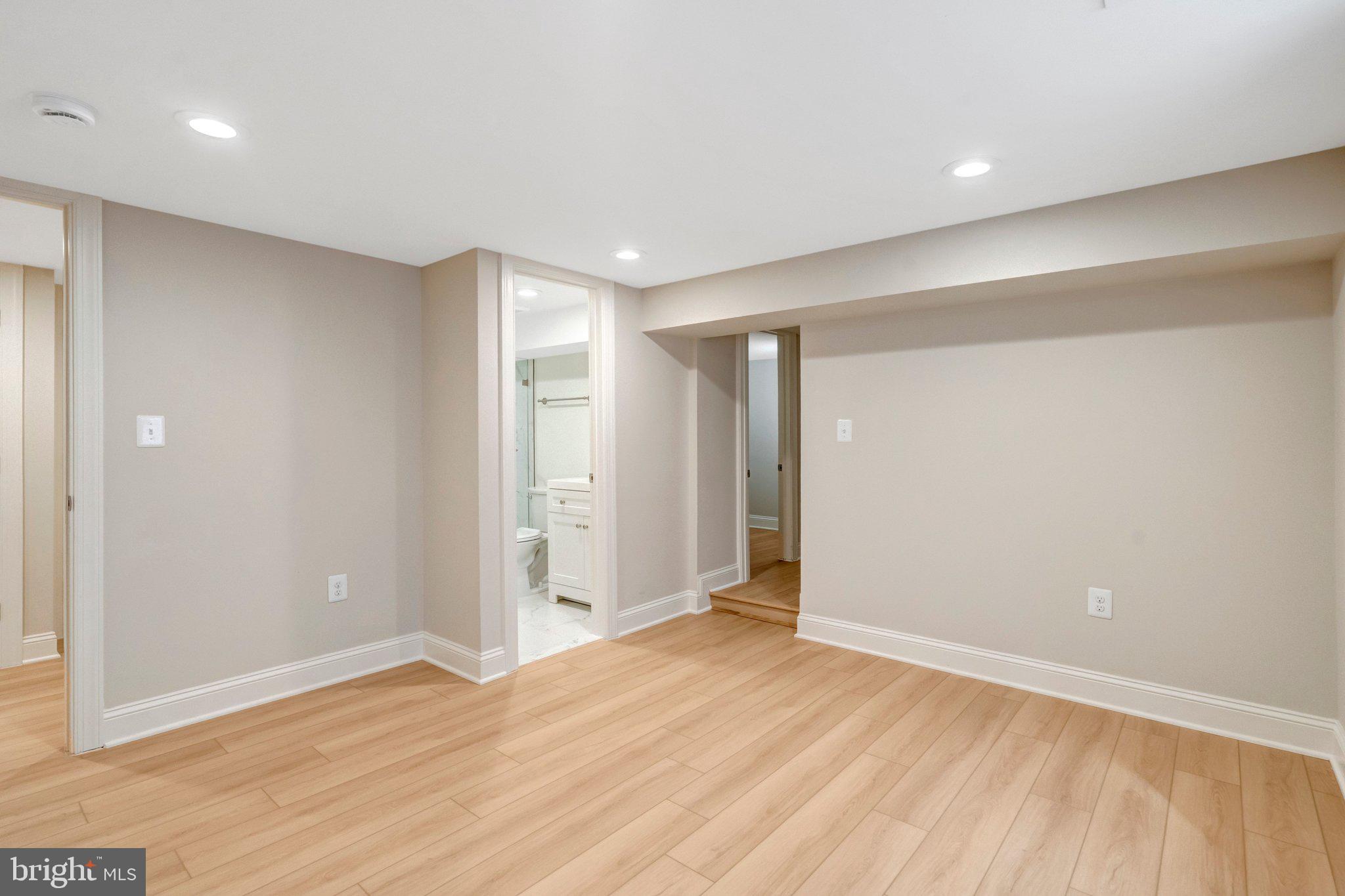 ADAMS ESTATE - Residential