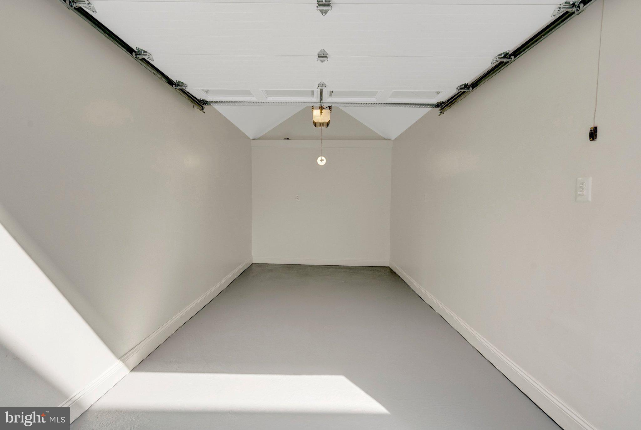 ADAMS ESTATE - Residential