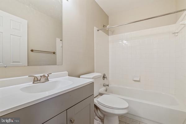 HEATHER GLEN MANOR - Residential Lease