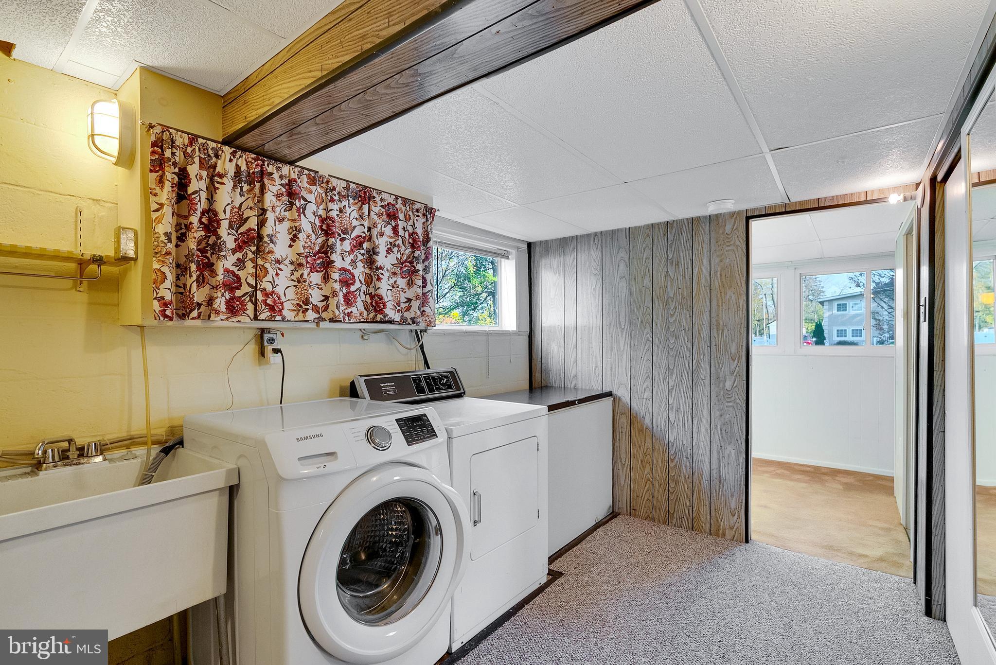 CENTER SQ GREEN - Residential